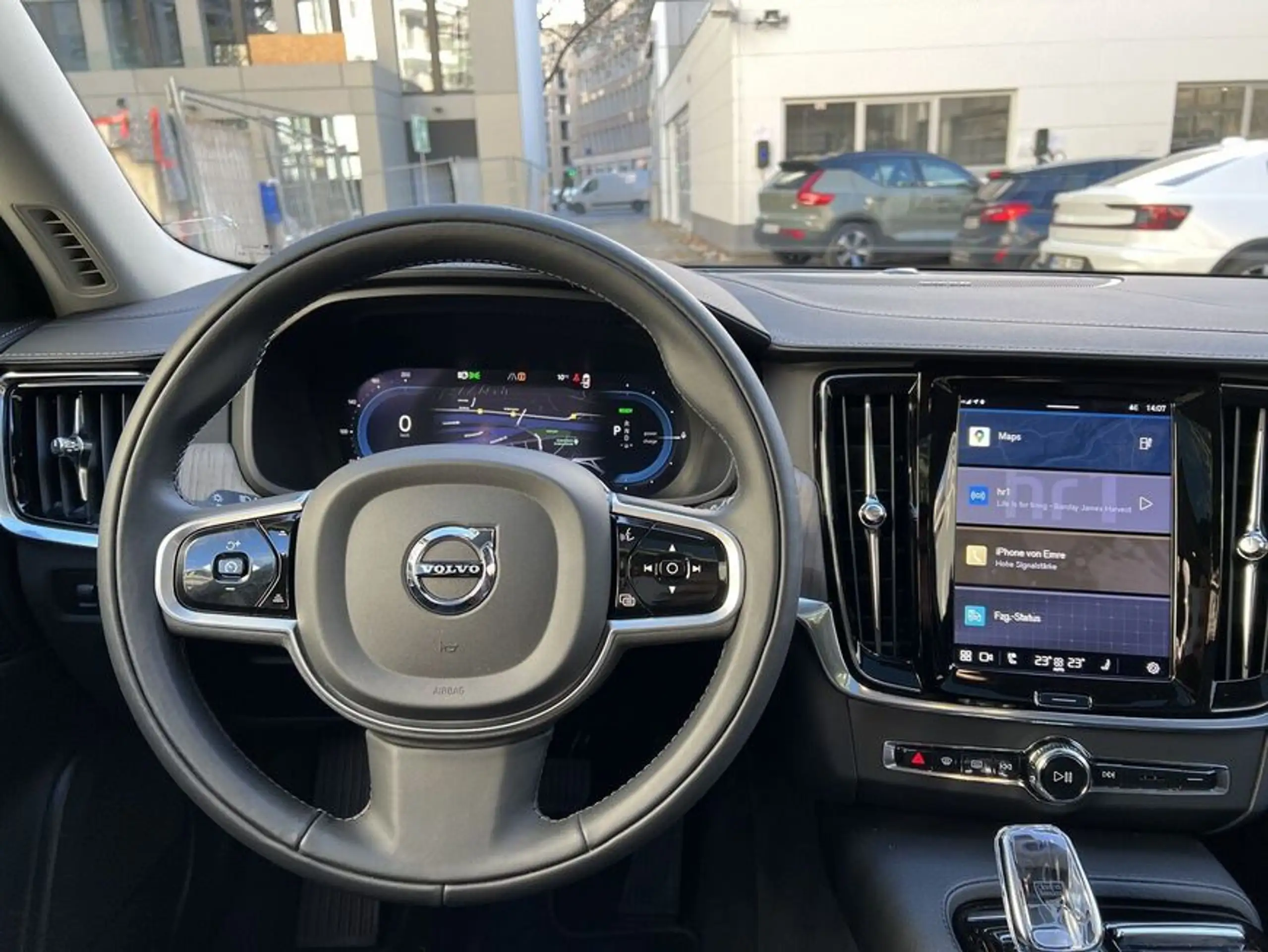 Volvo - V90