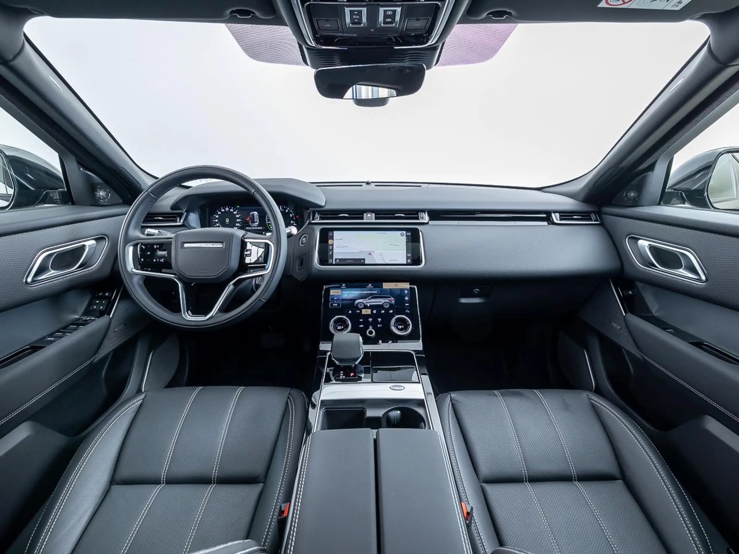 Land Rover - Range Rover Velar