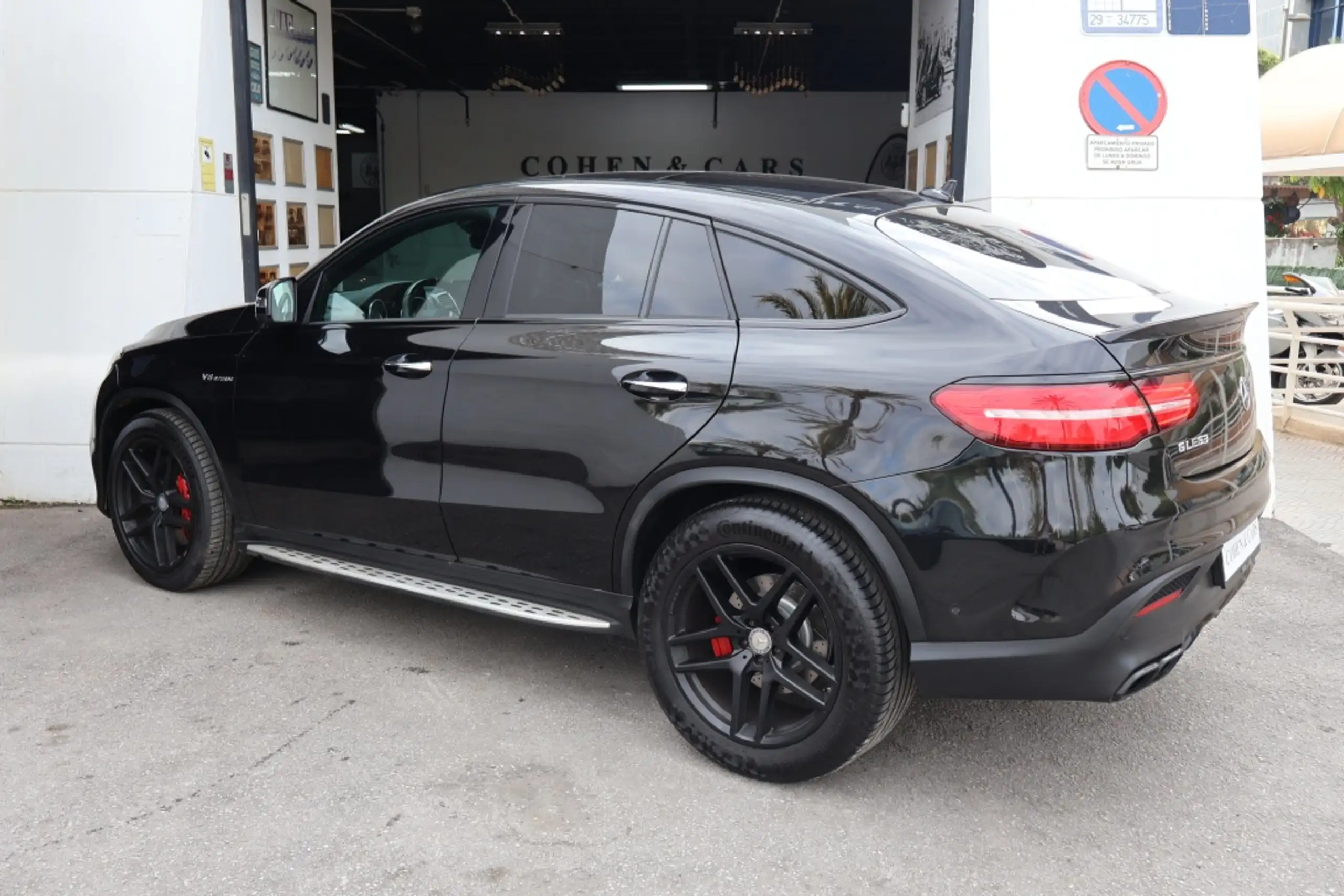 Mercedes-Benz - GLE 63 AMG