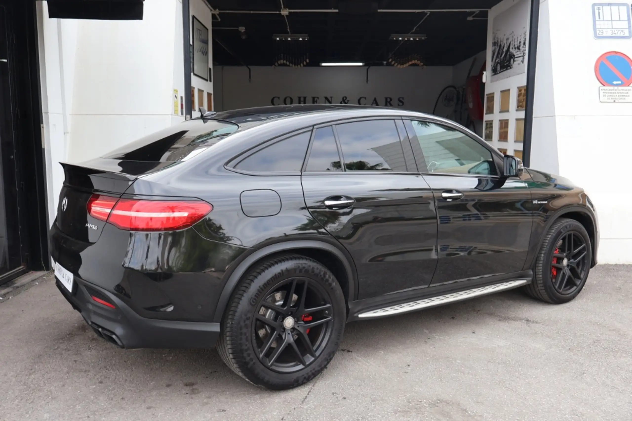 Mercedes-Benz - GLE 63 AMG