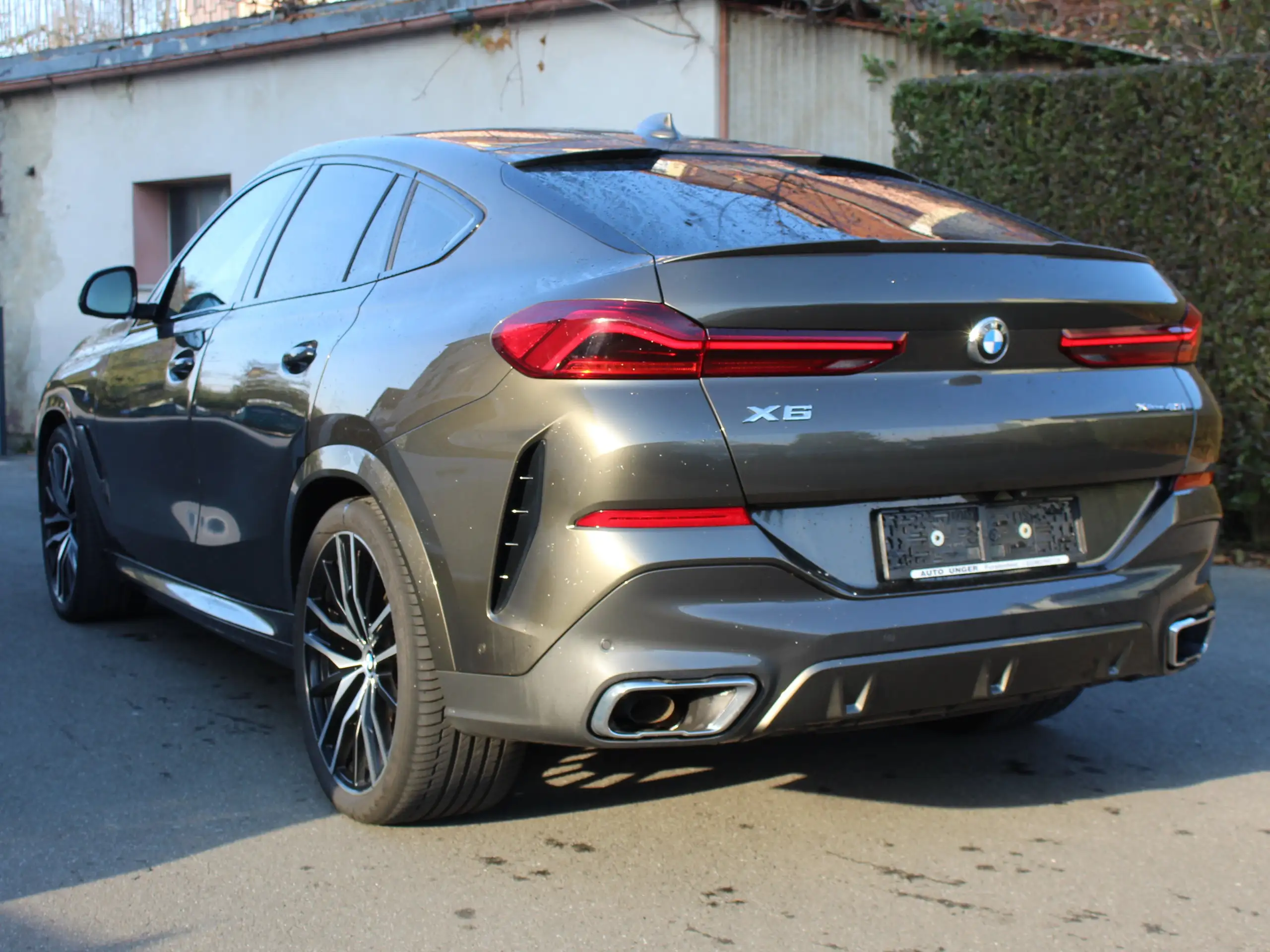 BMW - X6