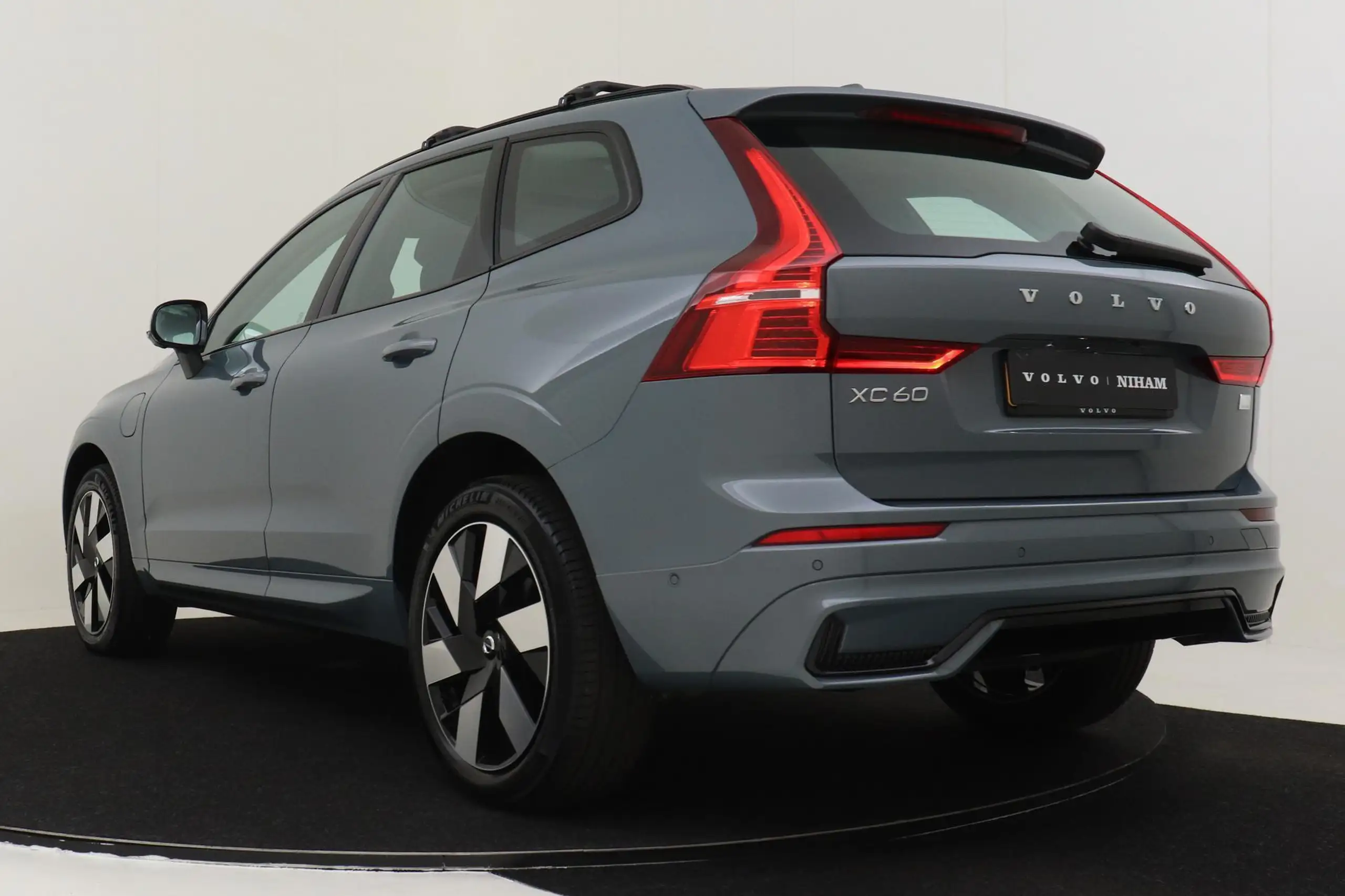 Volvo - XC60