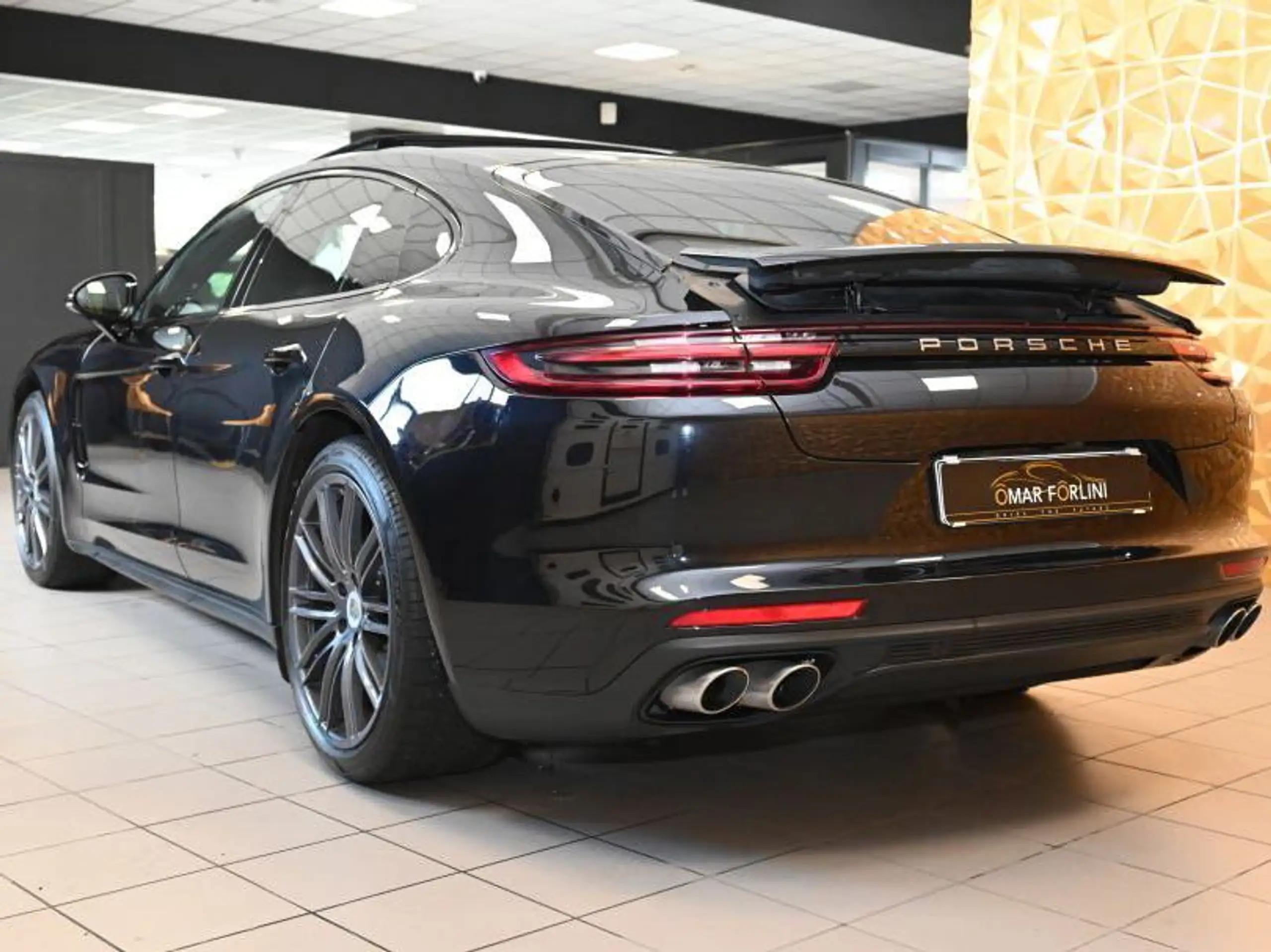 Porsche - Panamera