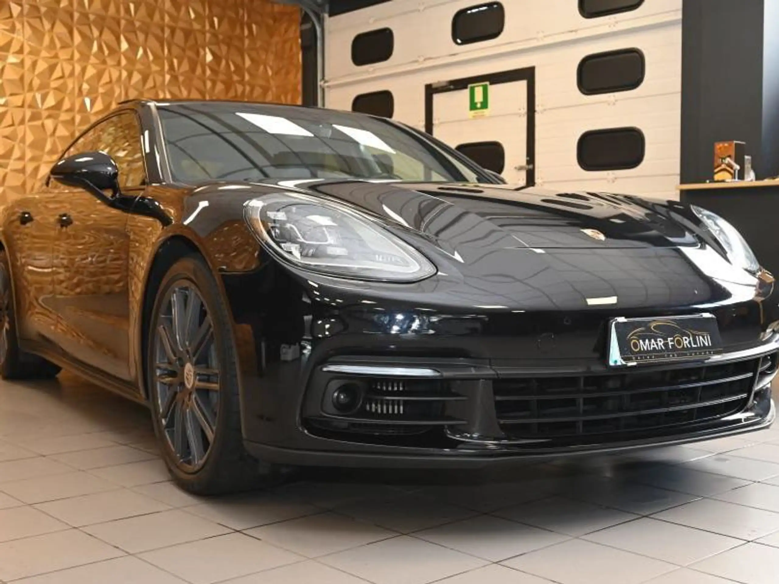 Porsche - Panamera