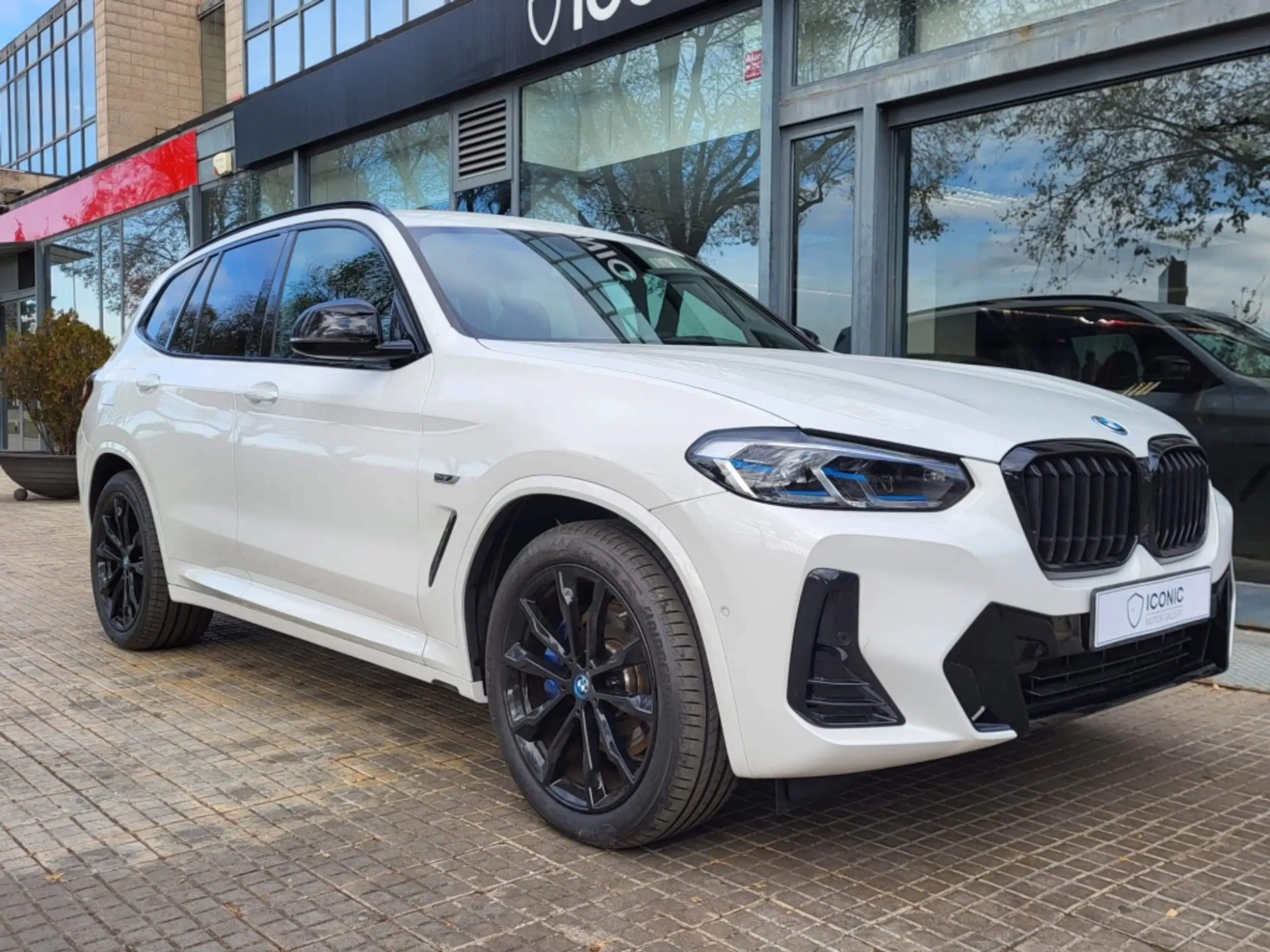 BMW - X3