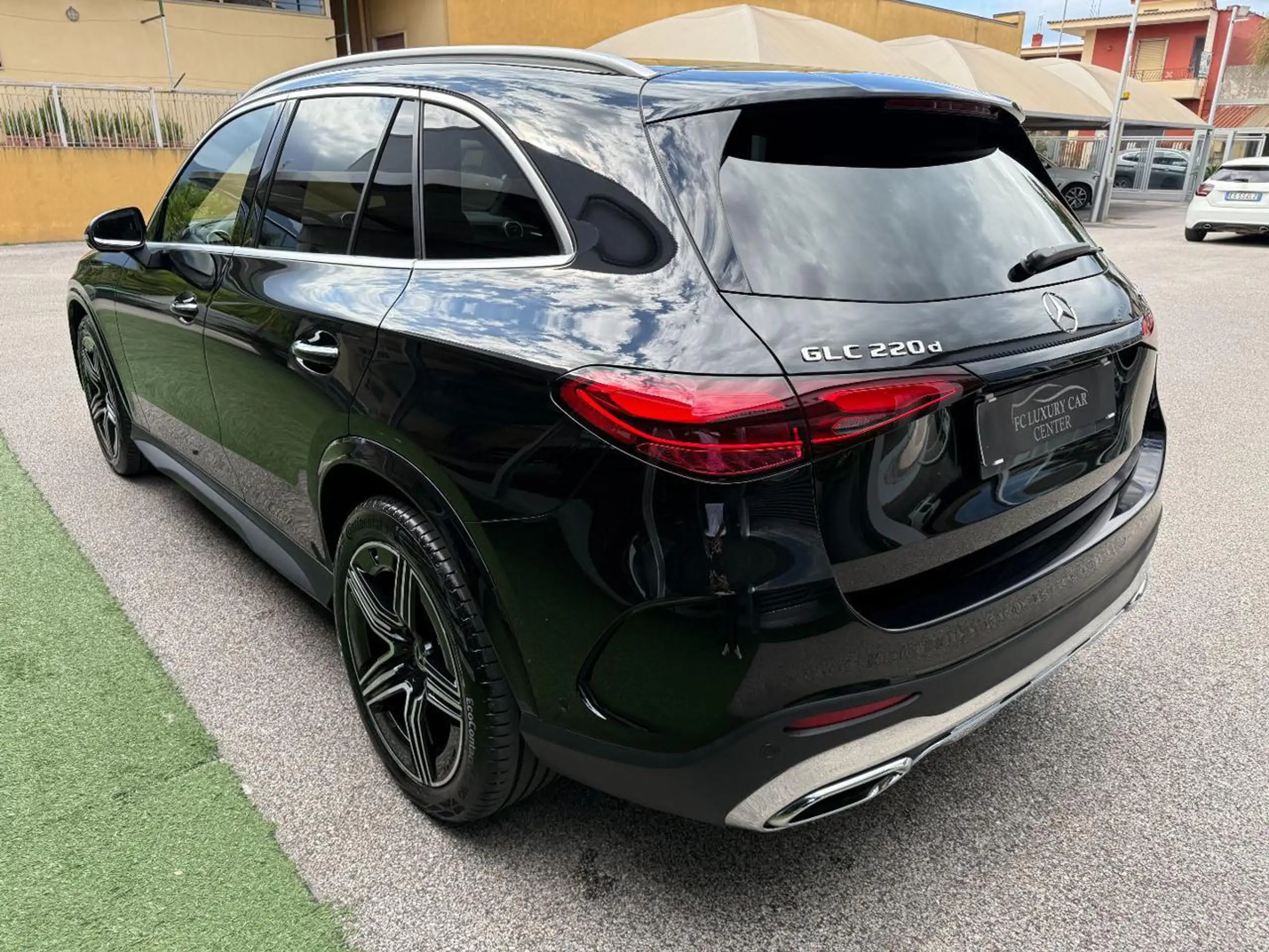 Mercedes-Benz - GLC 220