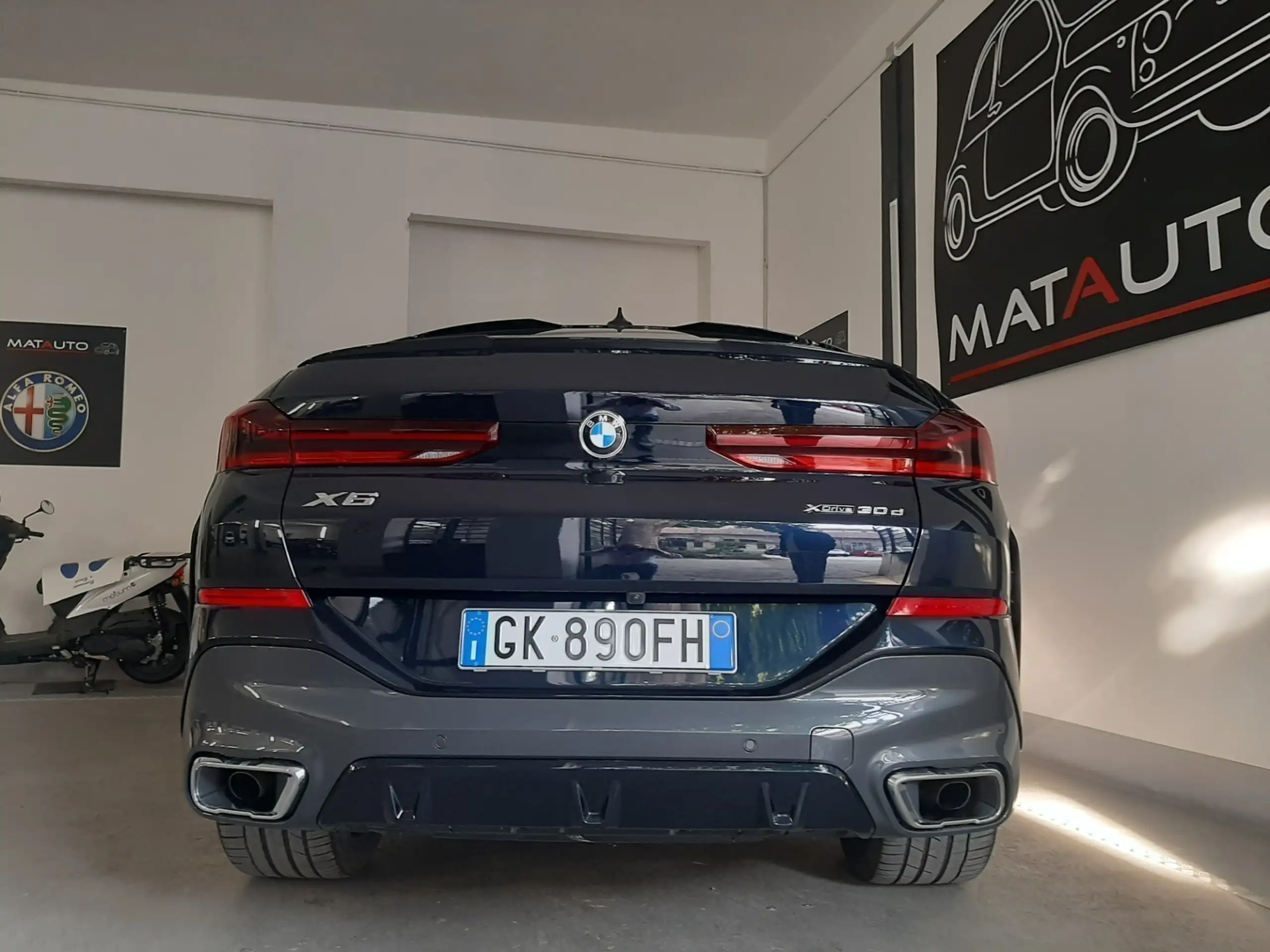 BMW - X6