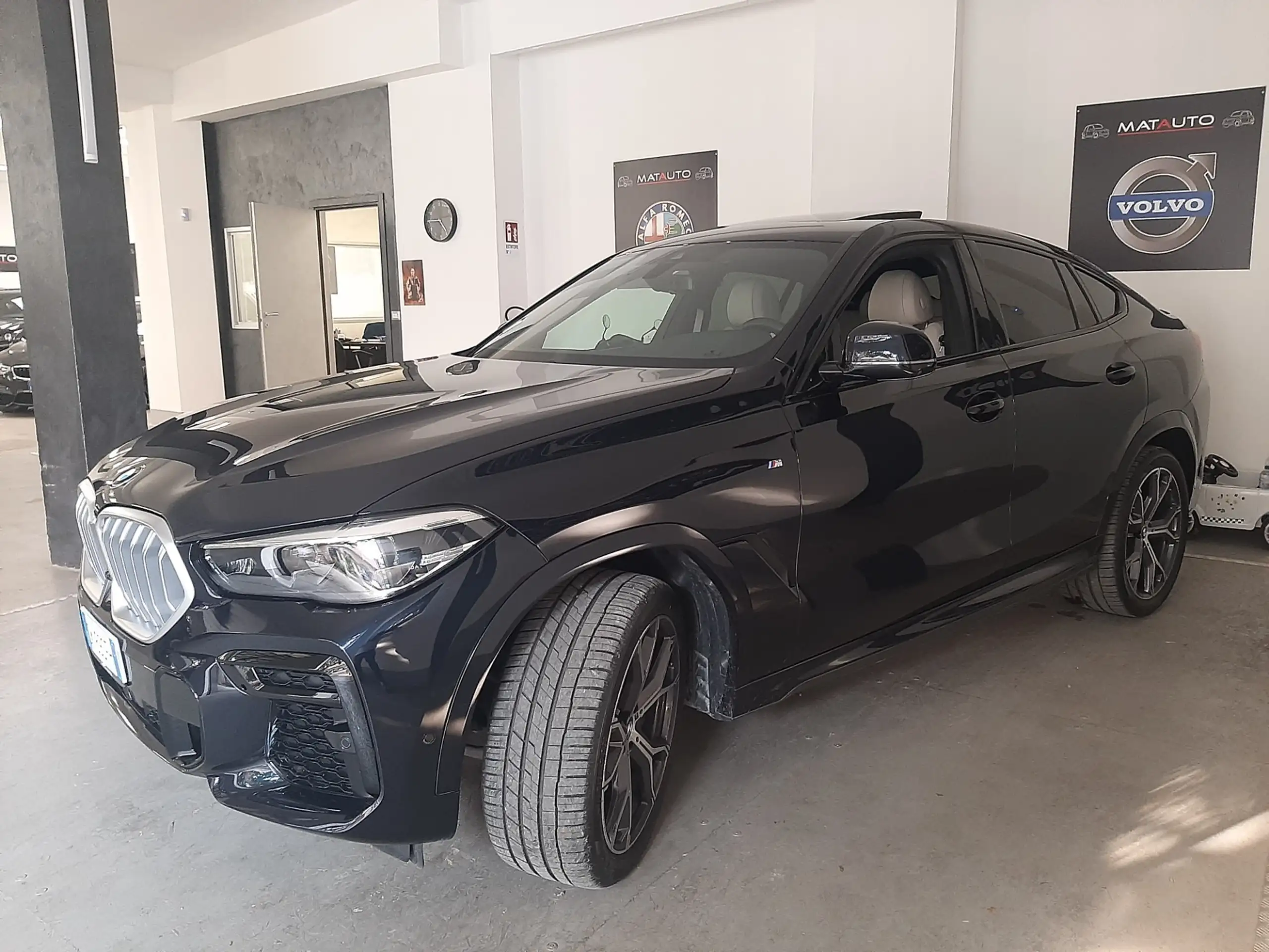 BMW - X6