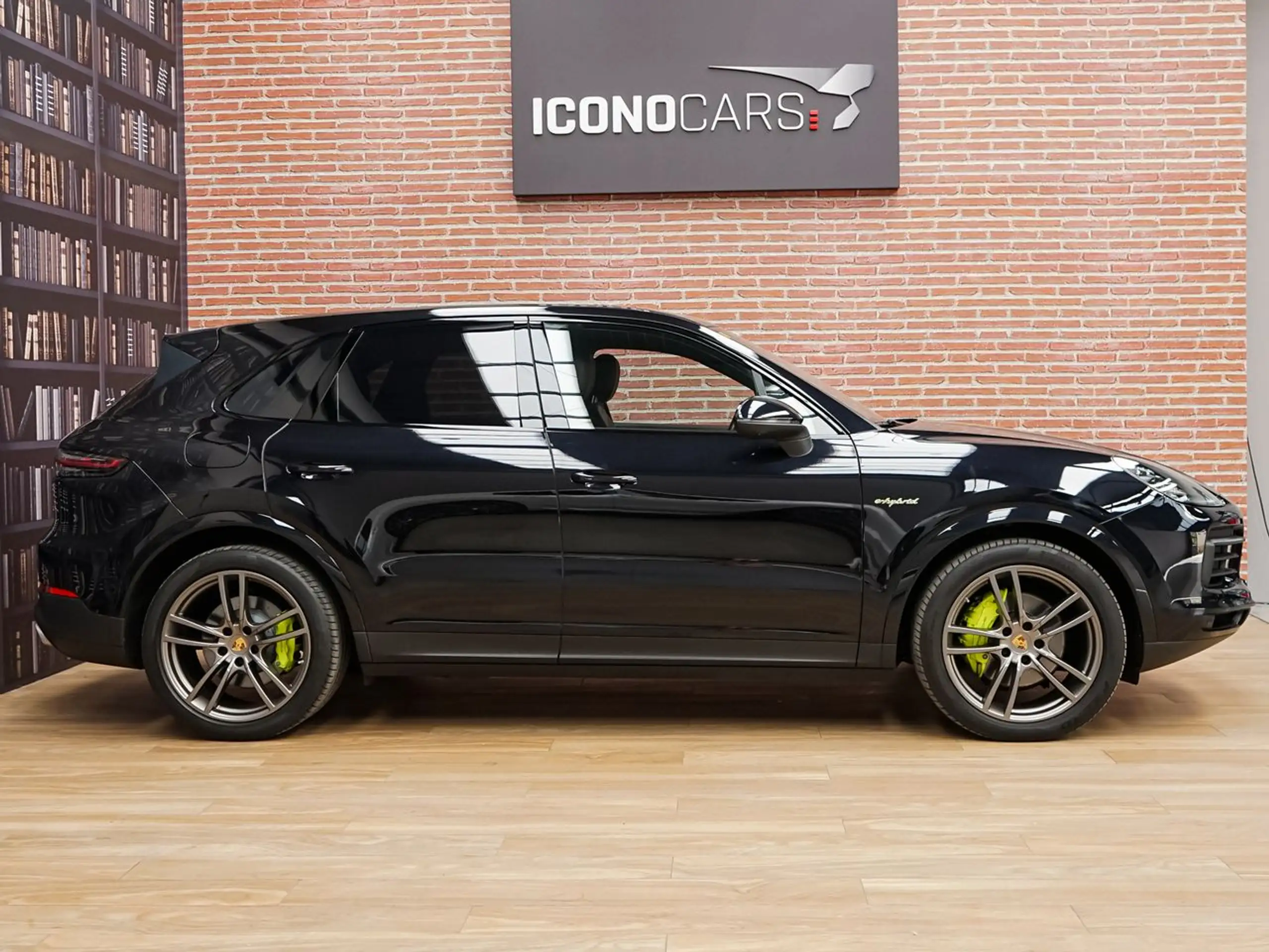 Porsche - Cayenne