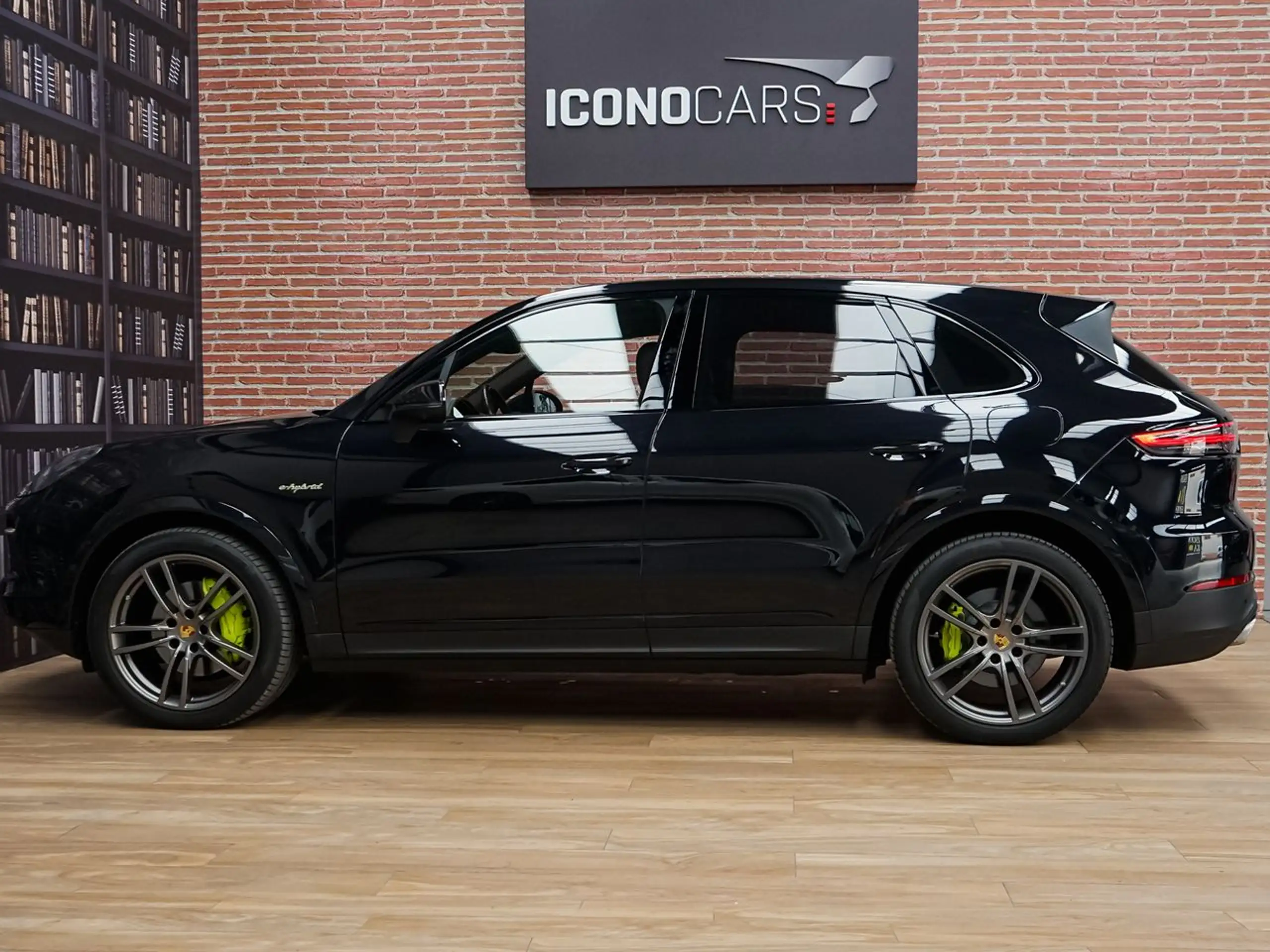 Porsche - Cayenne