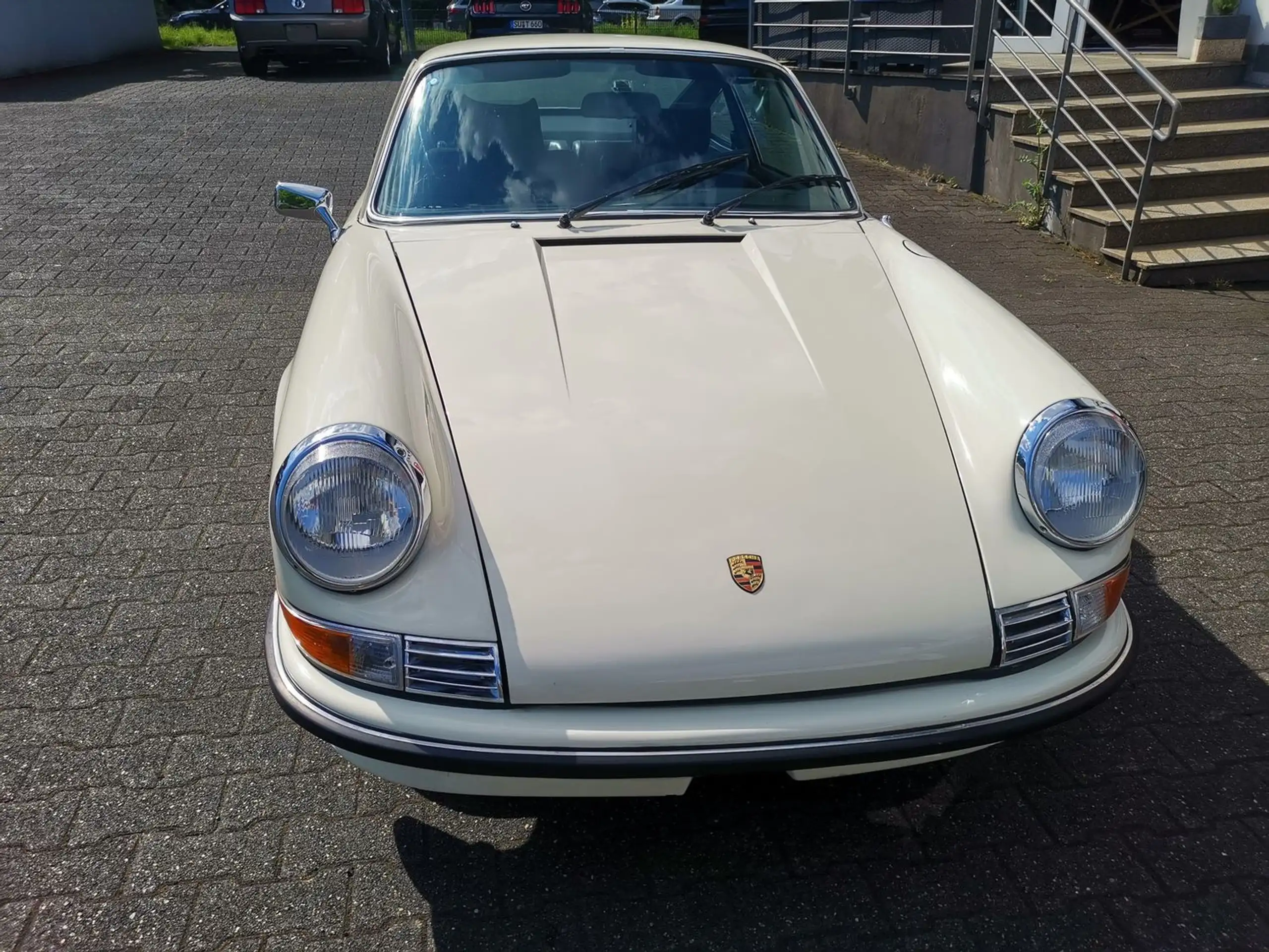 Porsche - 911