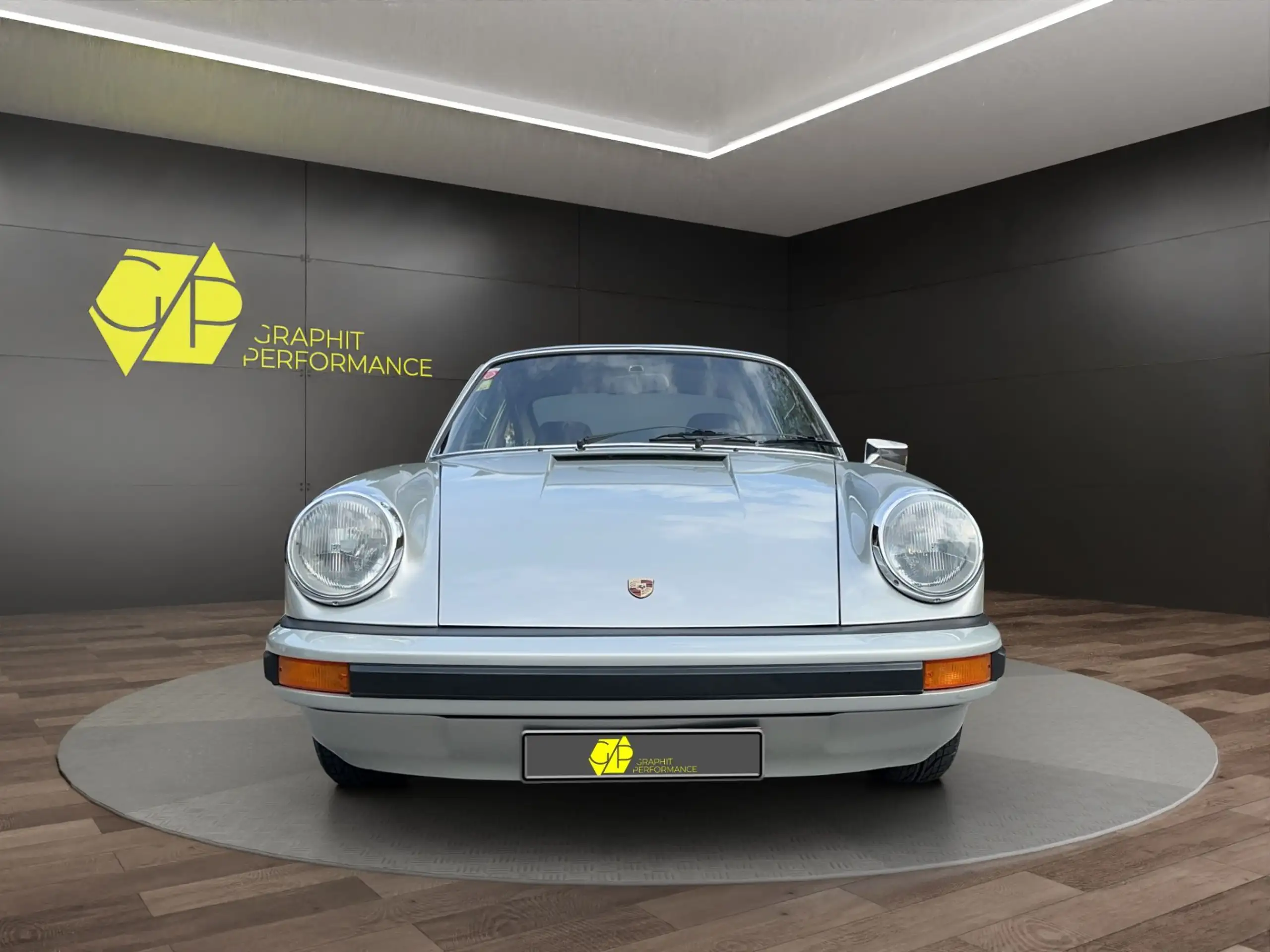 Porsche - 911