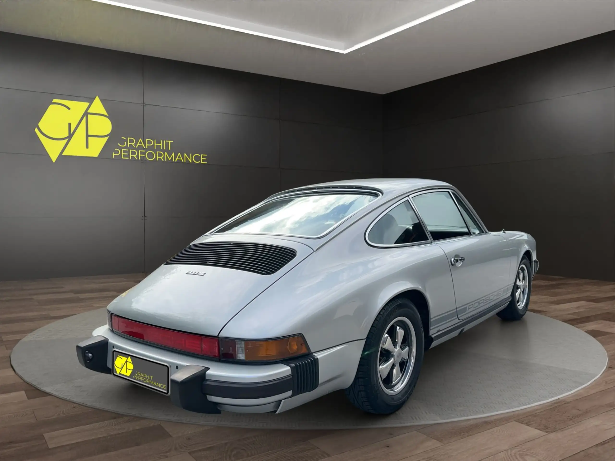 Porsche - 911