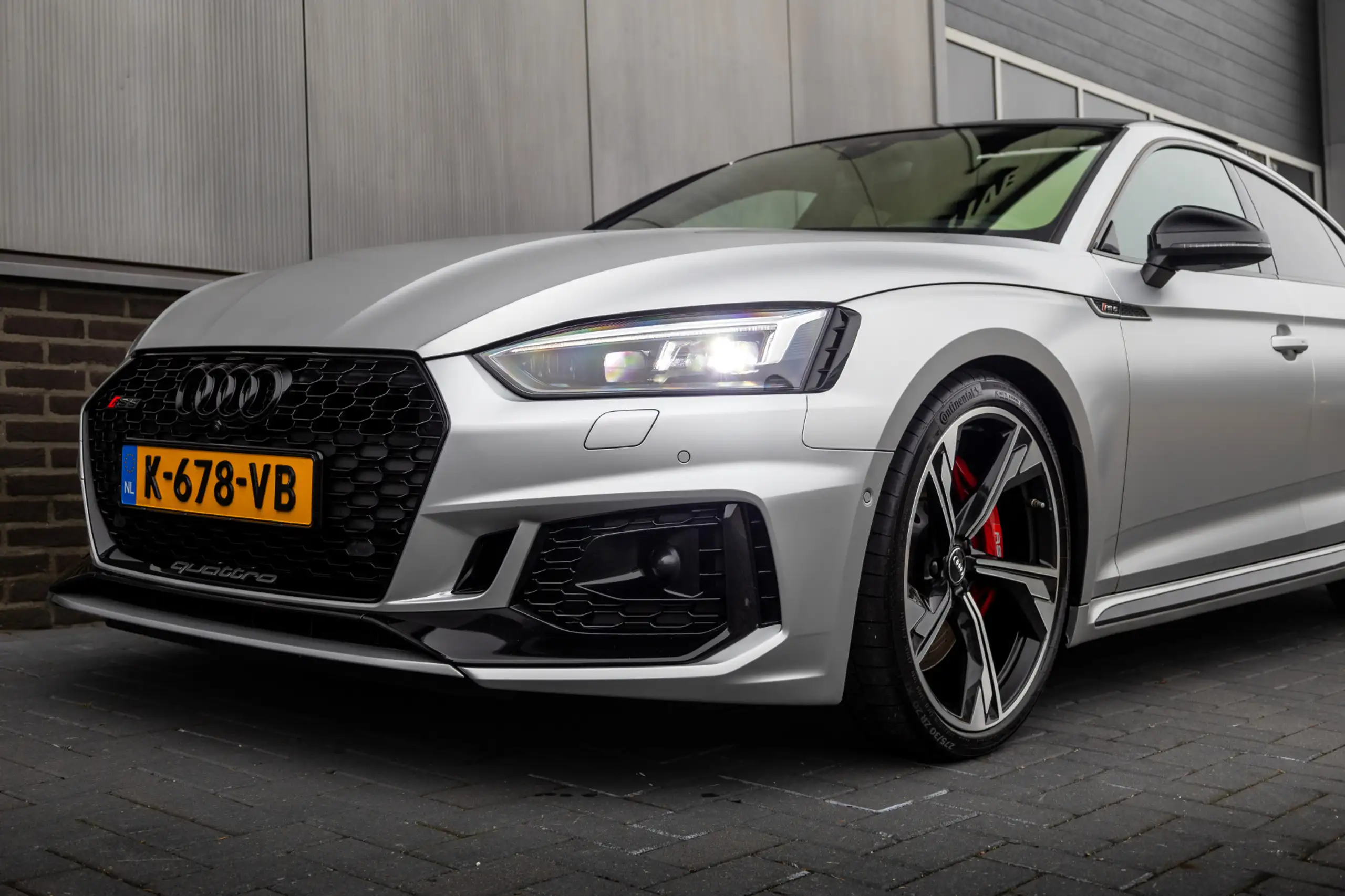 Audi - RS5