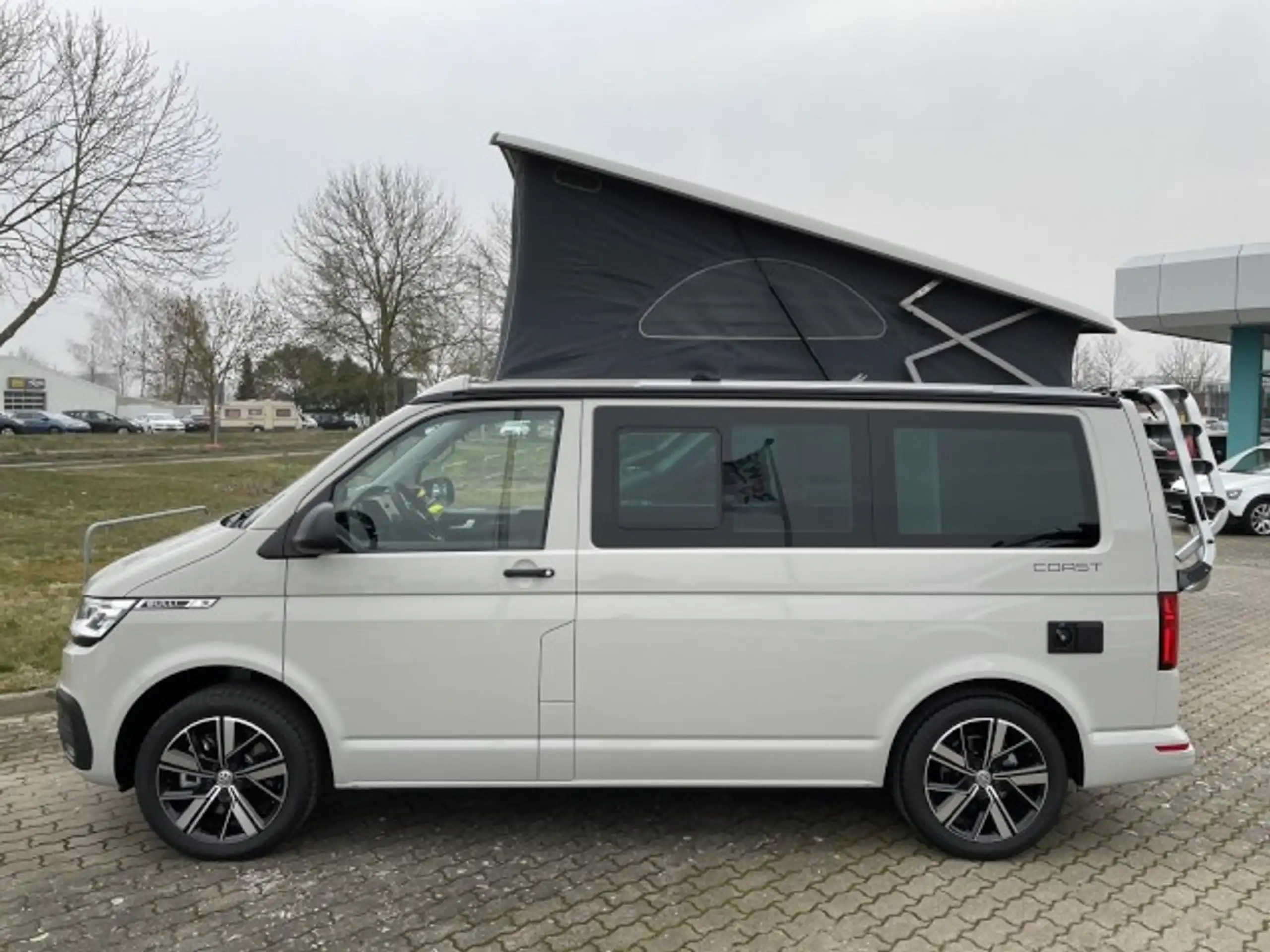 Volkswagen - T6.1 California