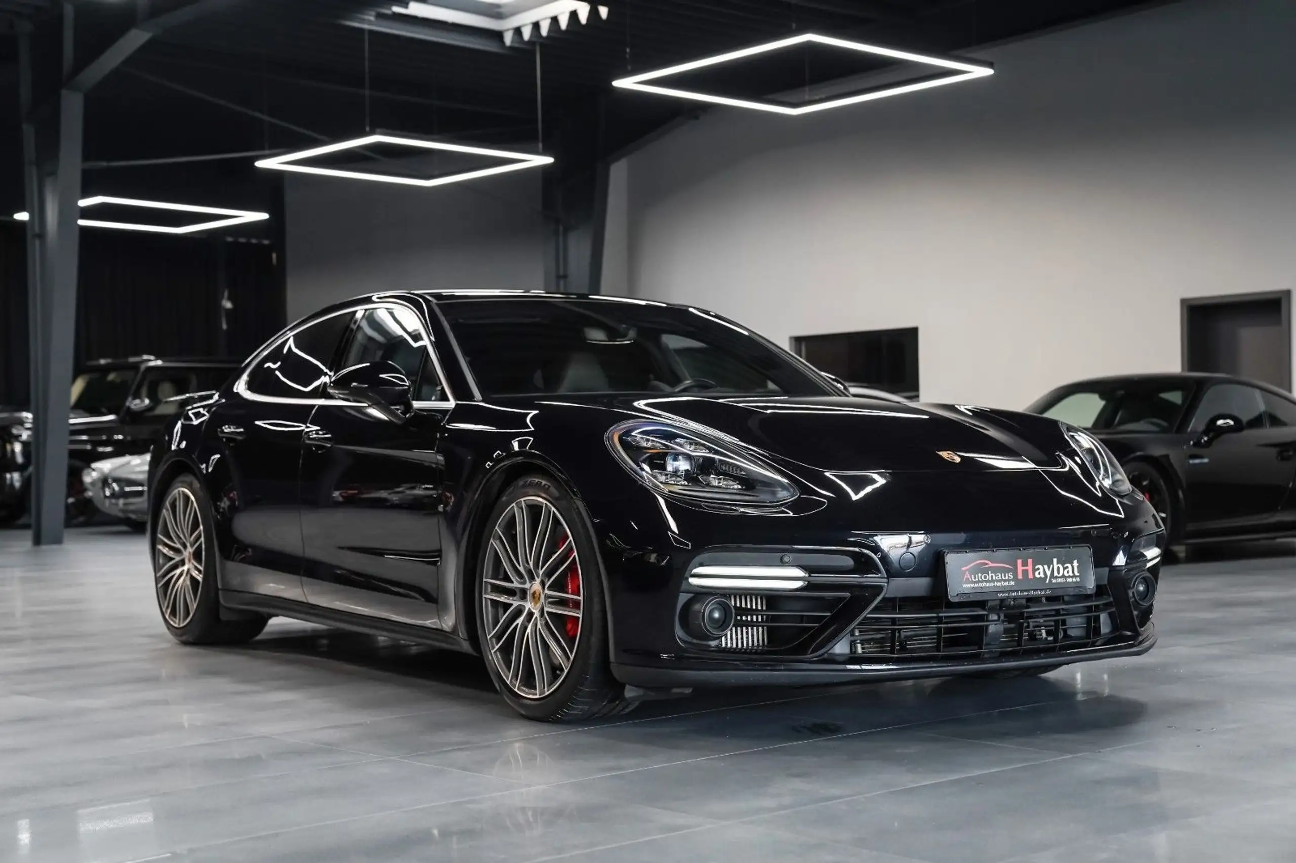 Porsche - Panamera