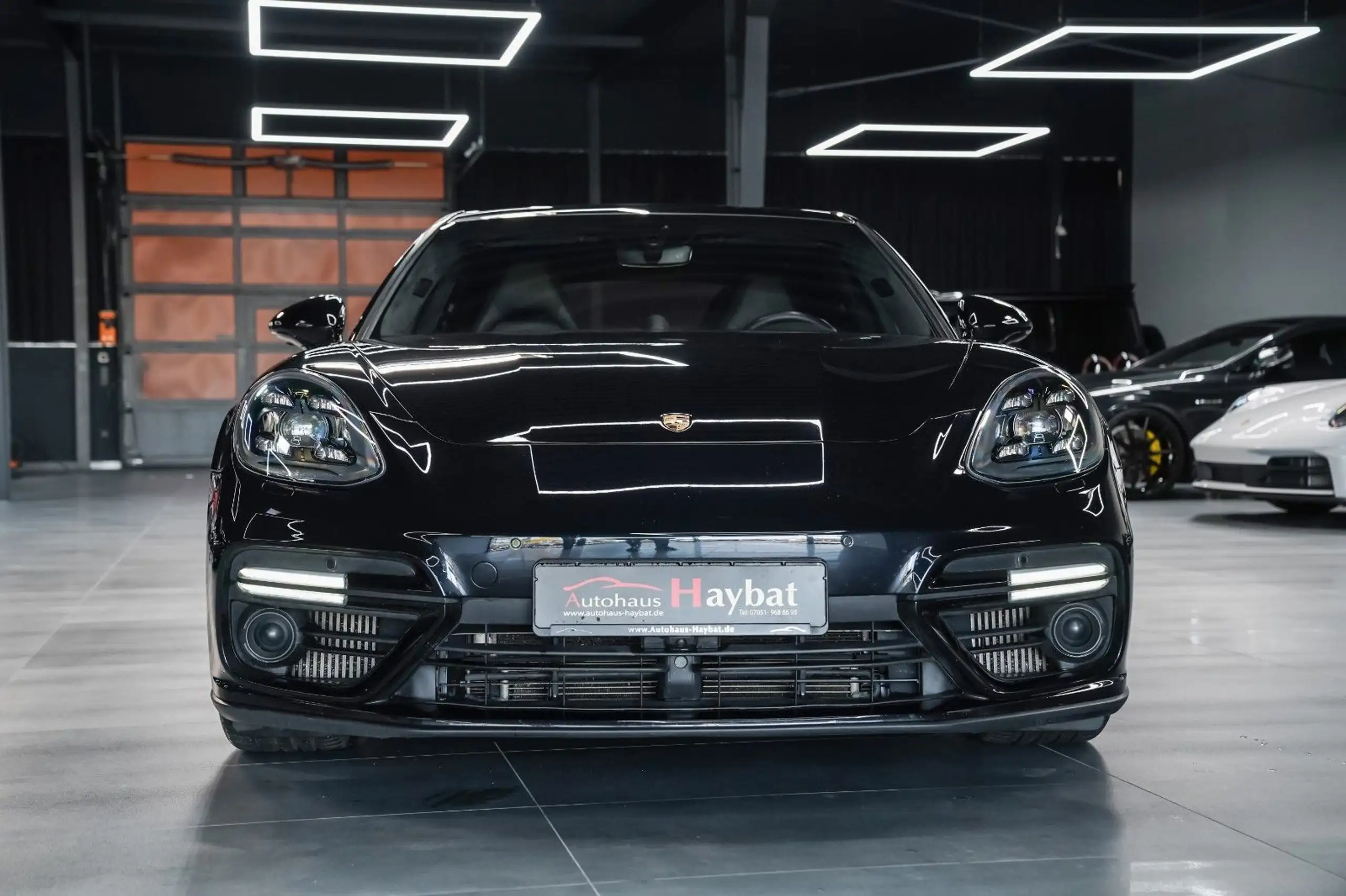 Porsche - Panamera