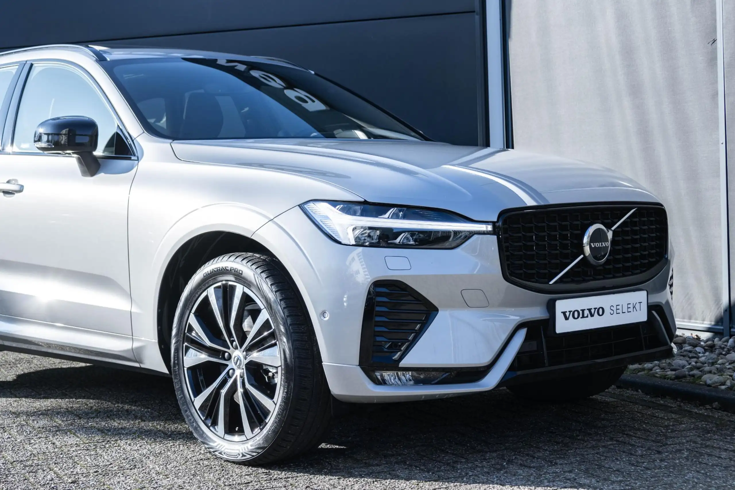 Volvo - XC60