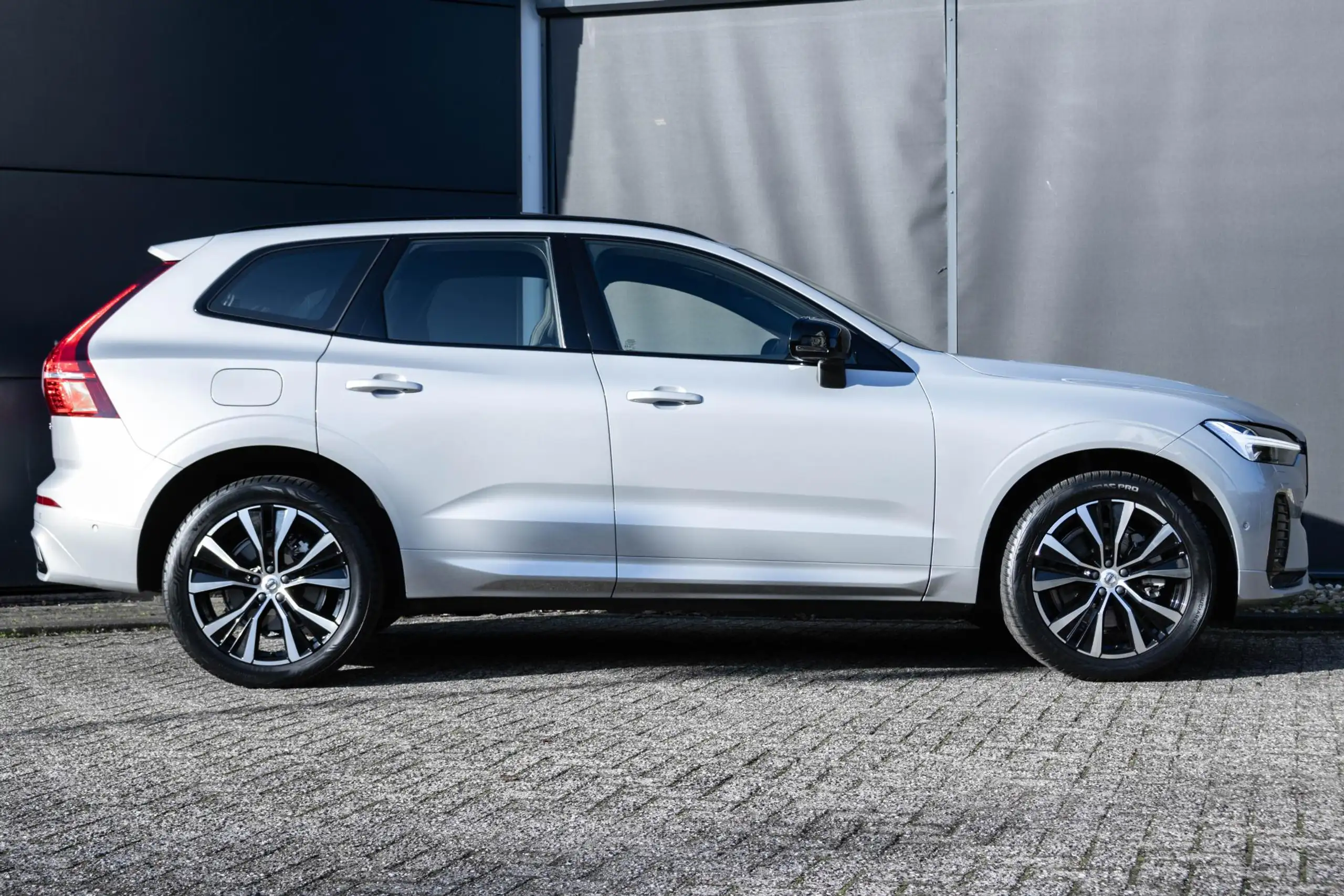 Volvo - XC60