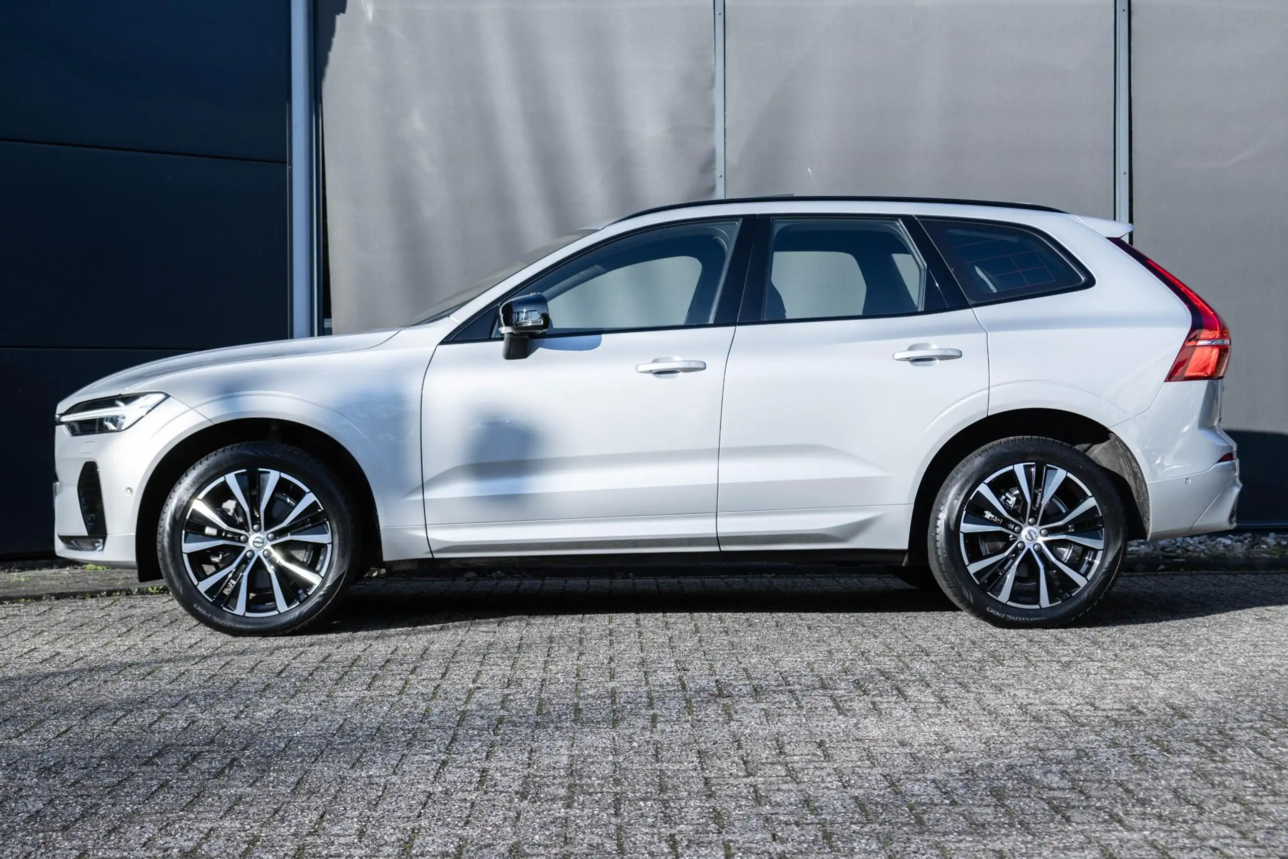 Volvo - XC60