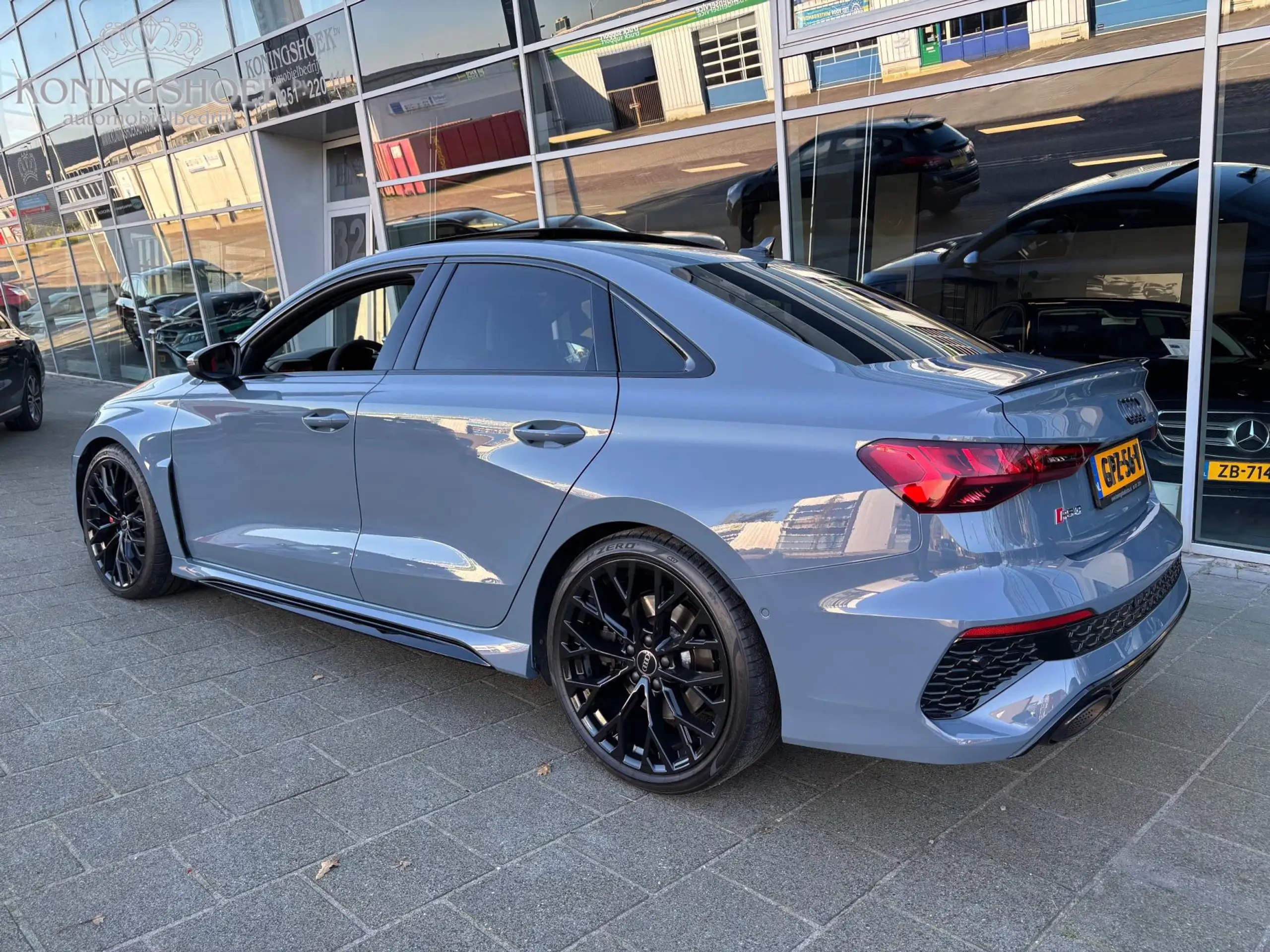 Audi - RS3