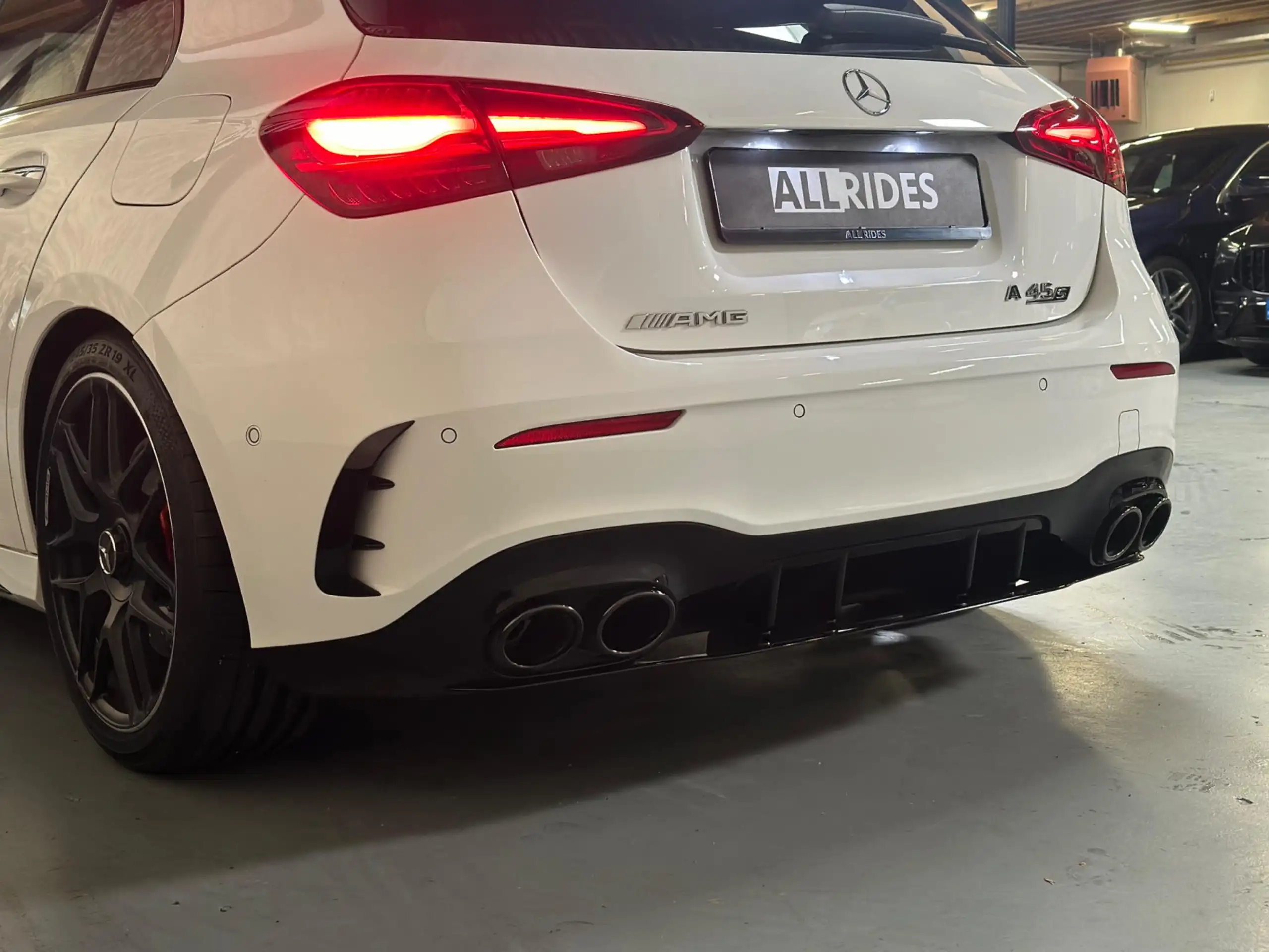 Mercedes-Benz - A 45 AMG