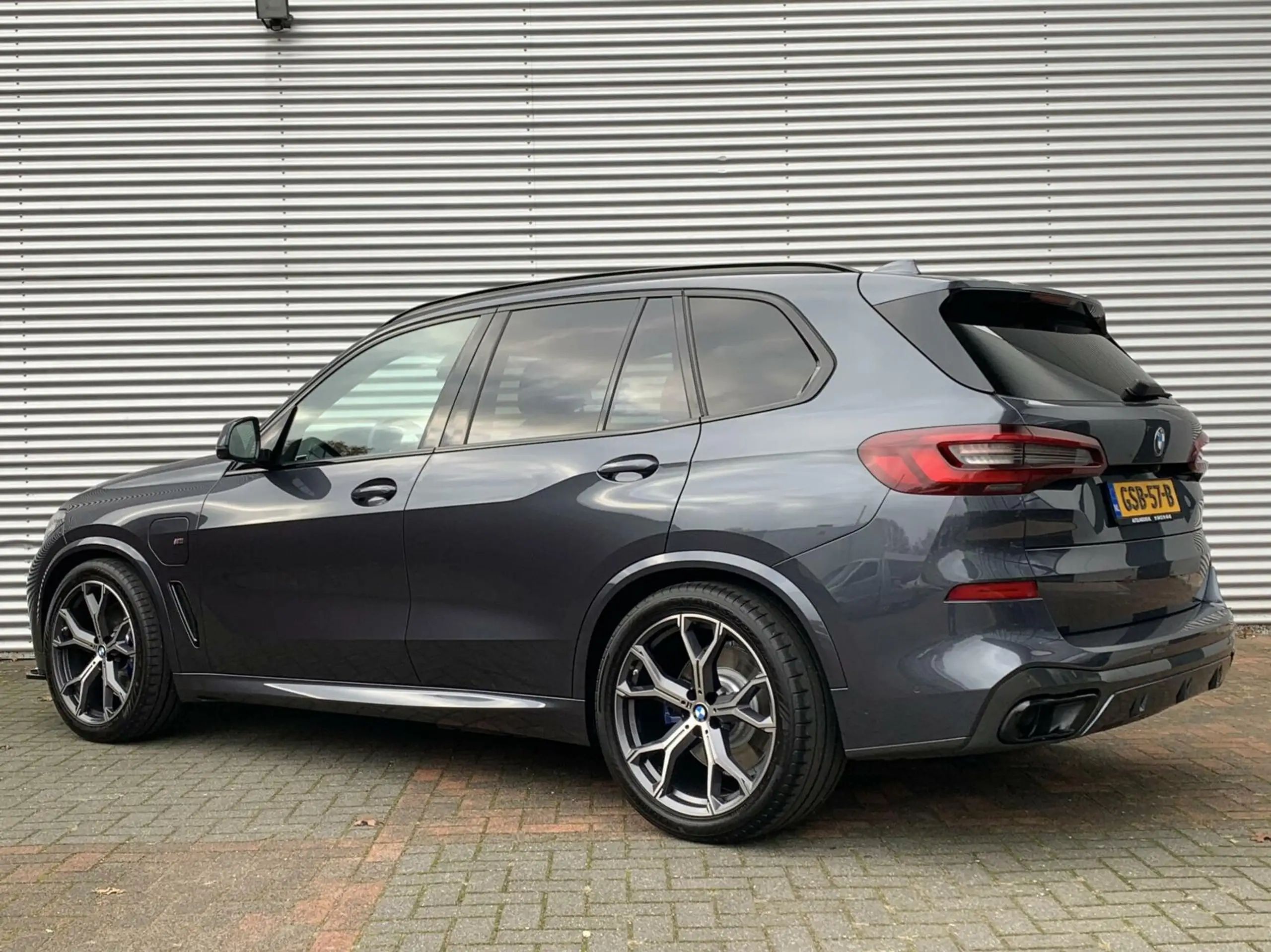 BMW - X5