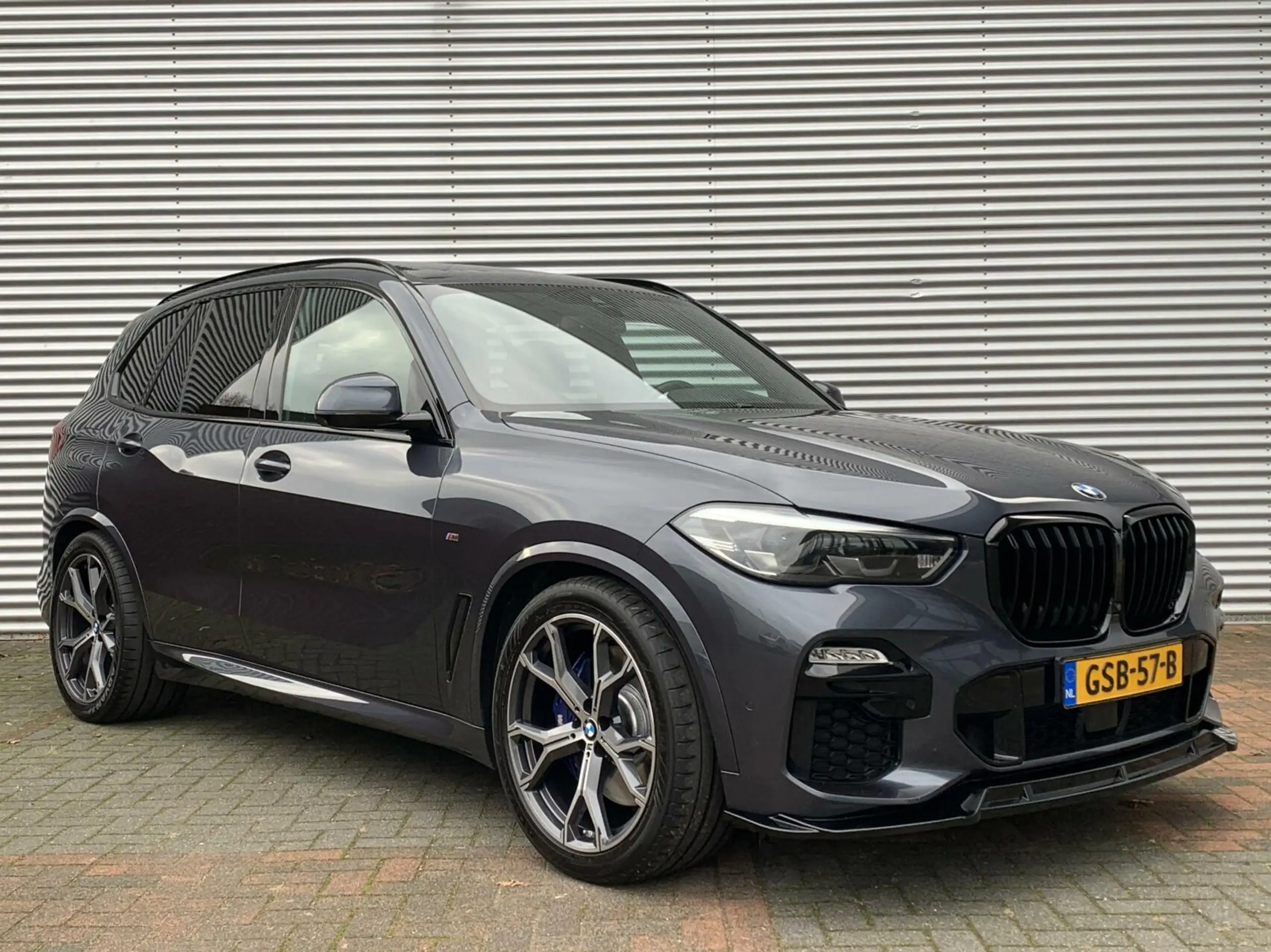 BMW - X5