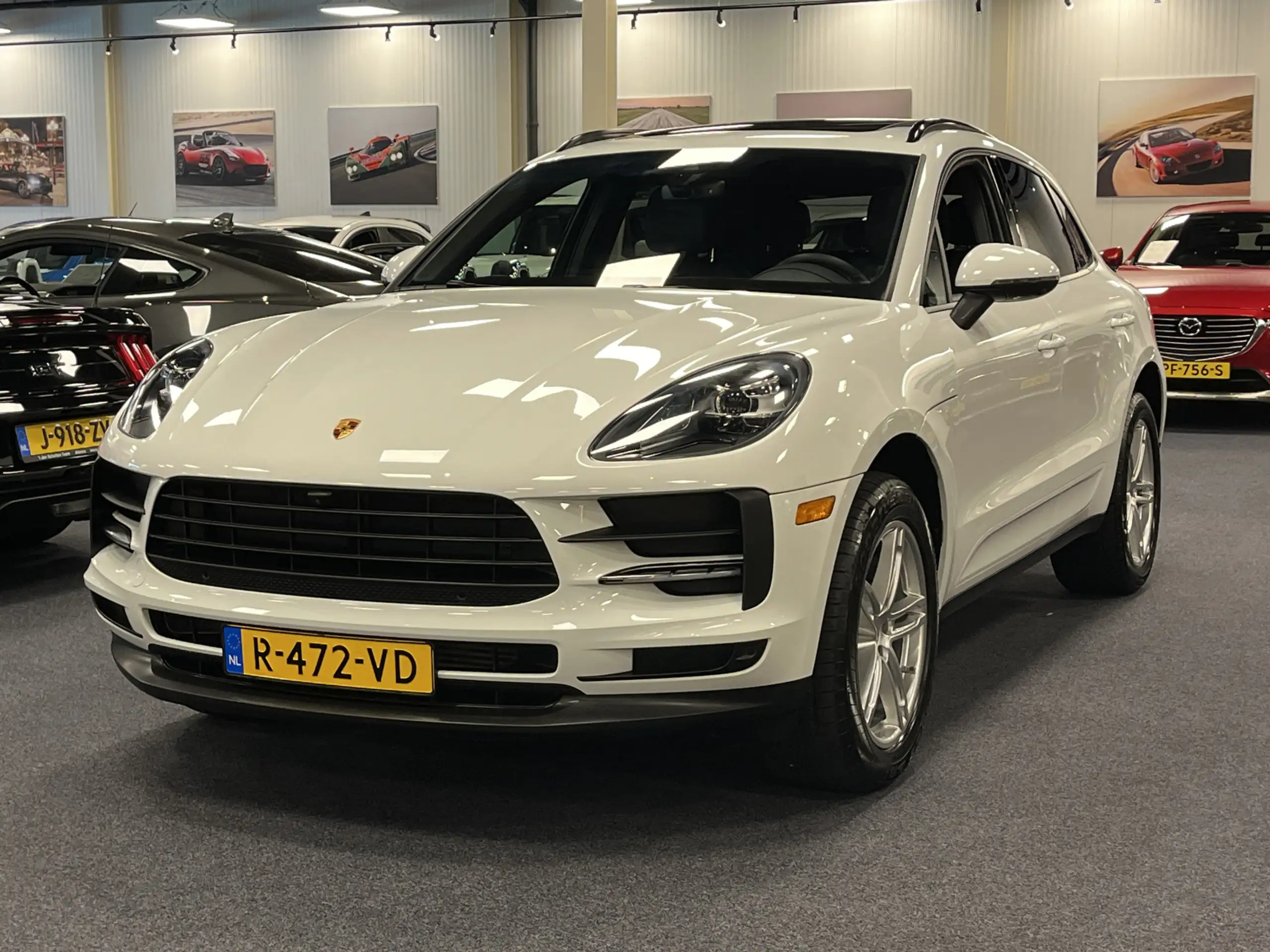 Porsche - Macan