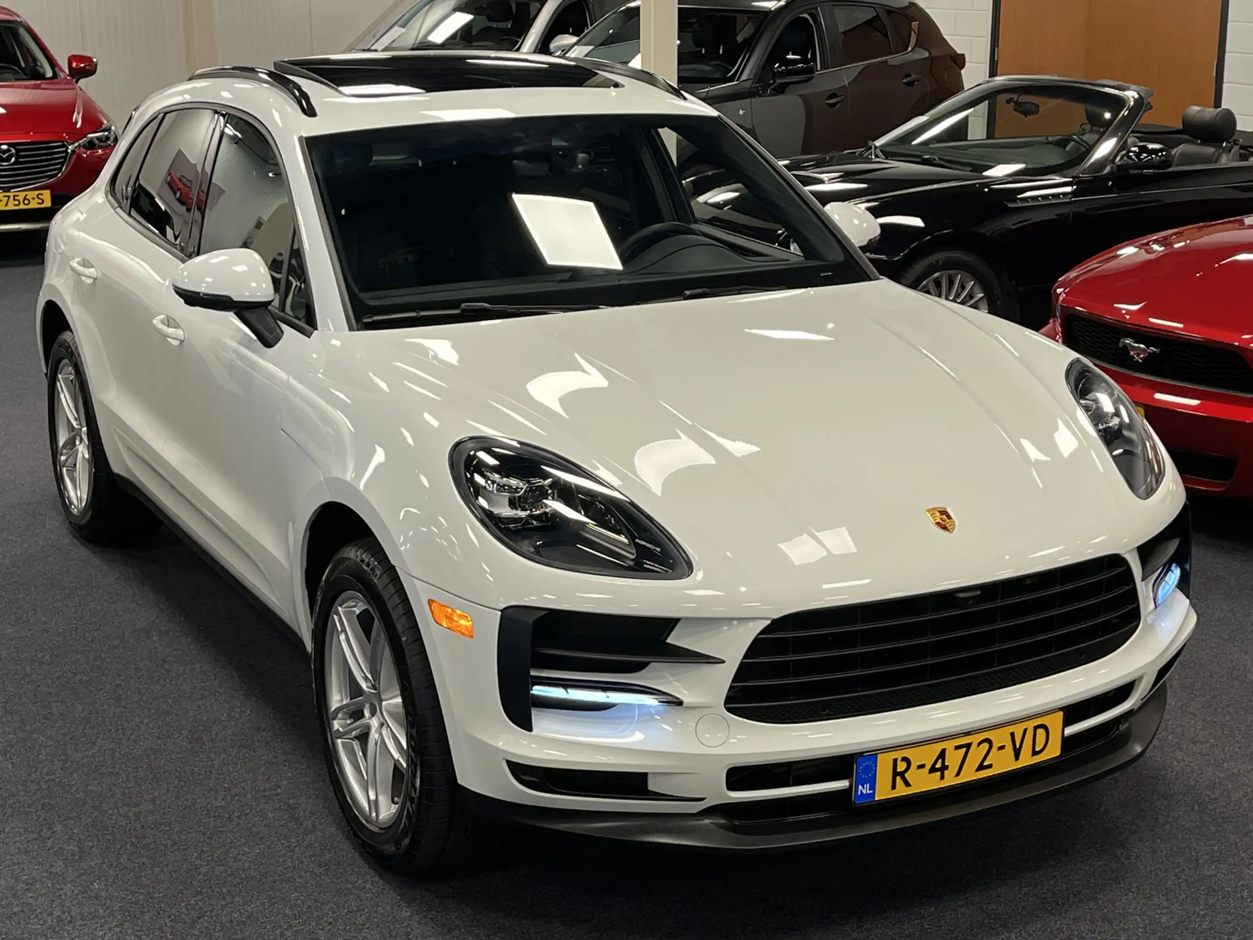 Porsche - Macan