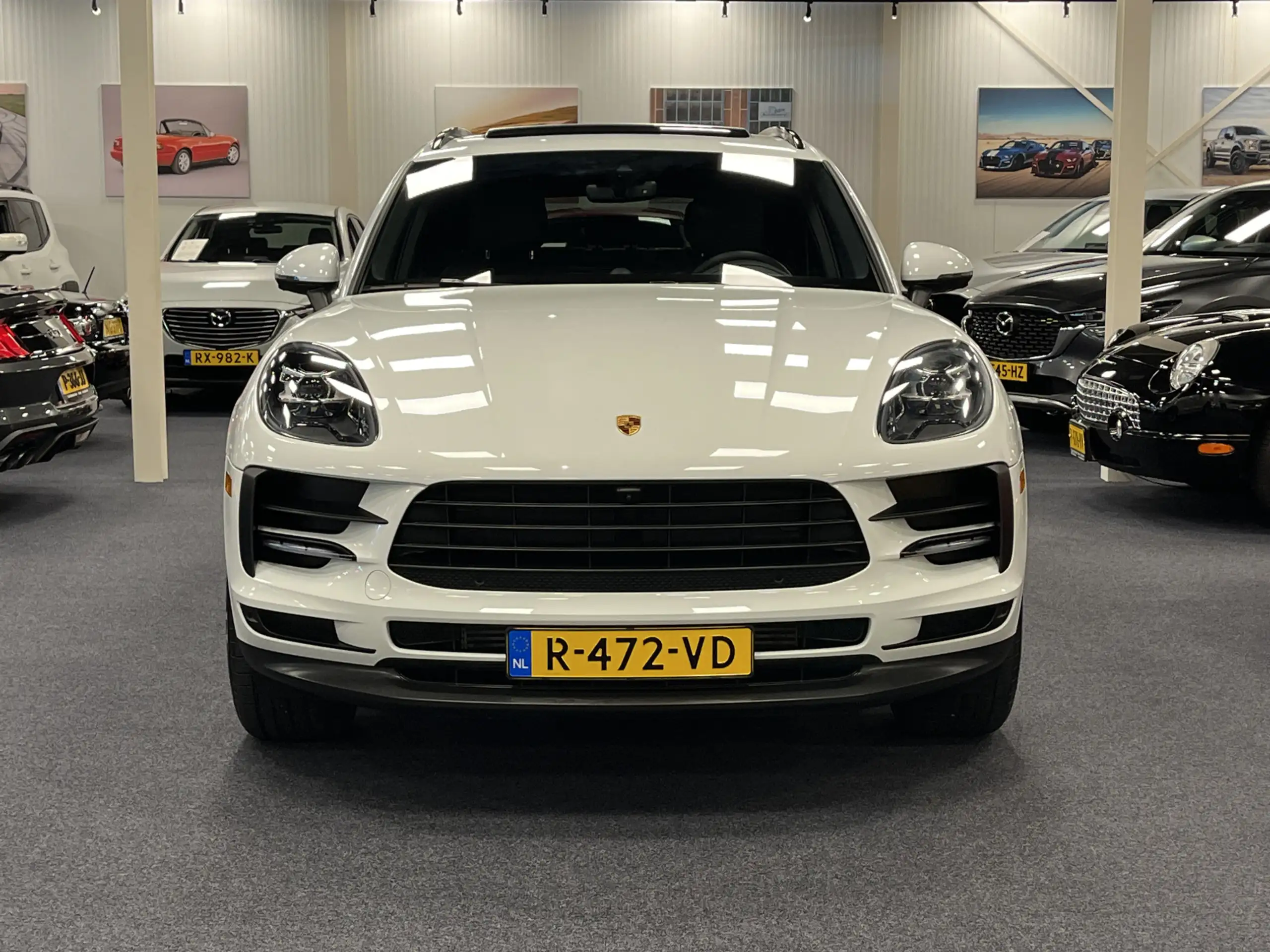 Porsche - Macan