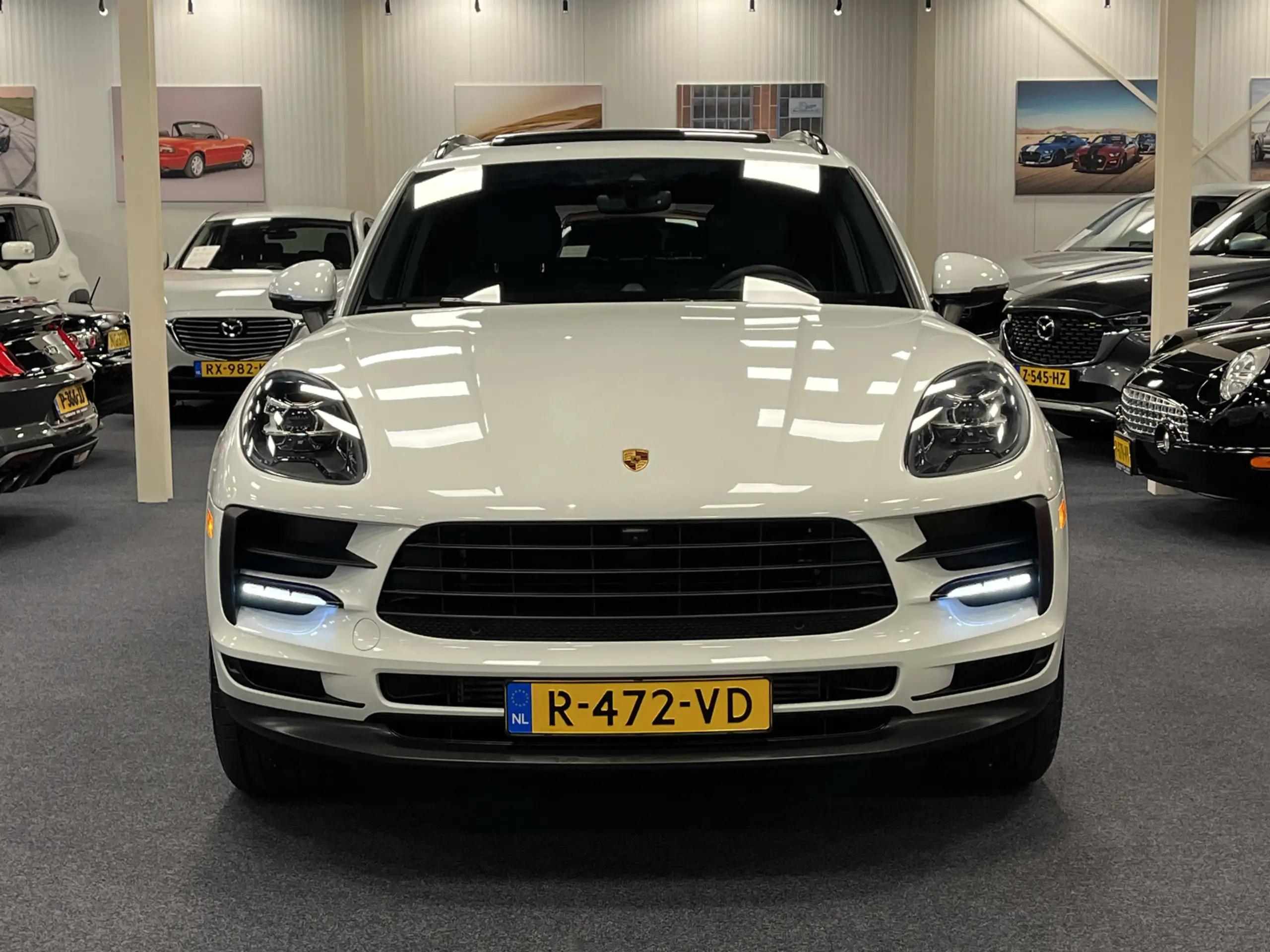 Porsche - Macan