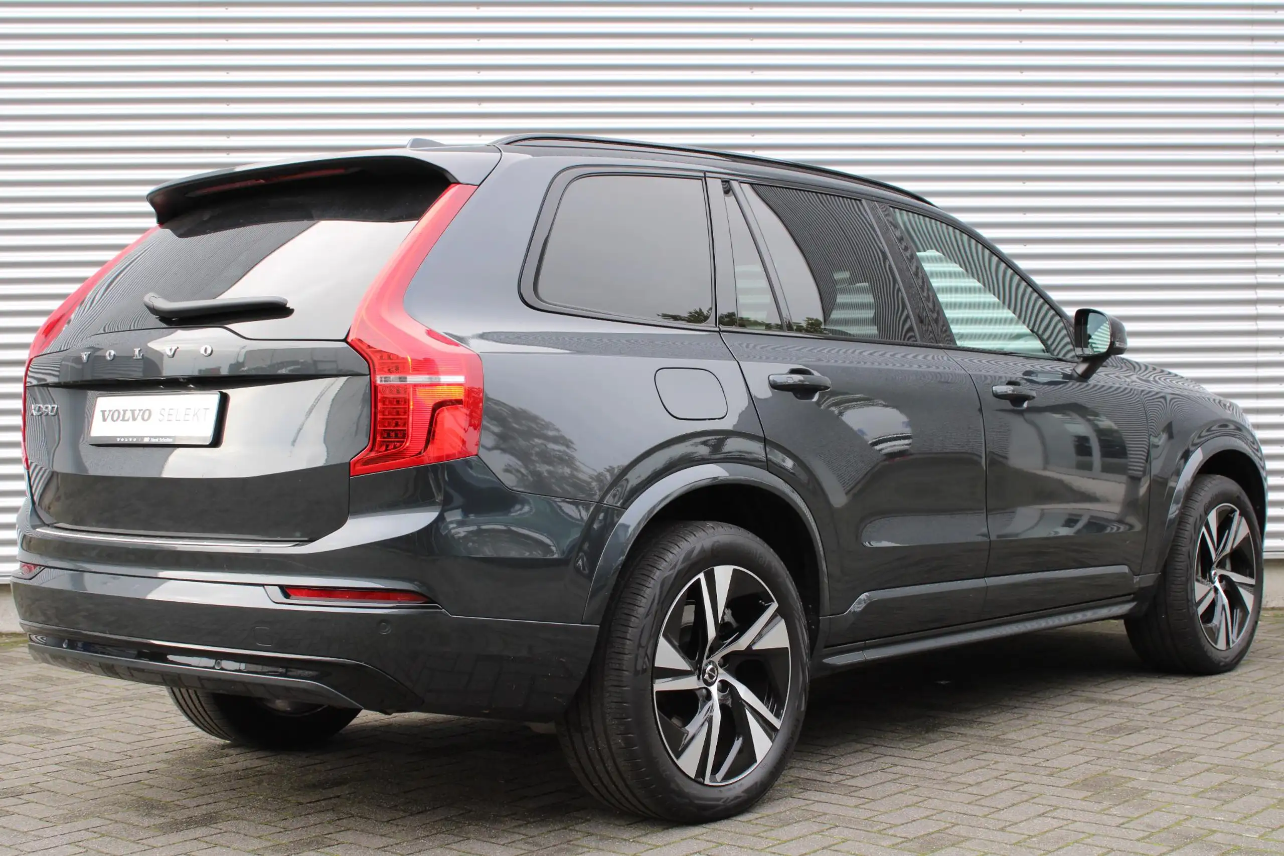 Volvo - XC90