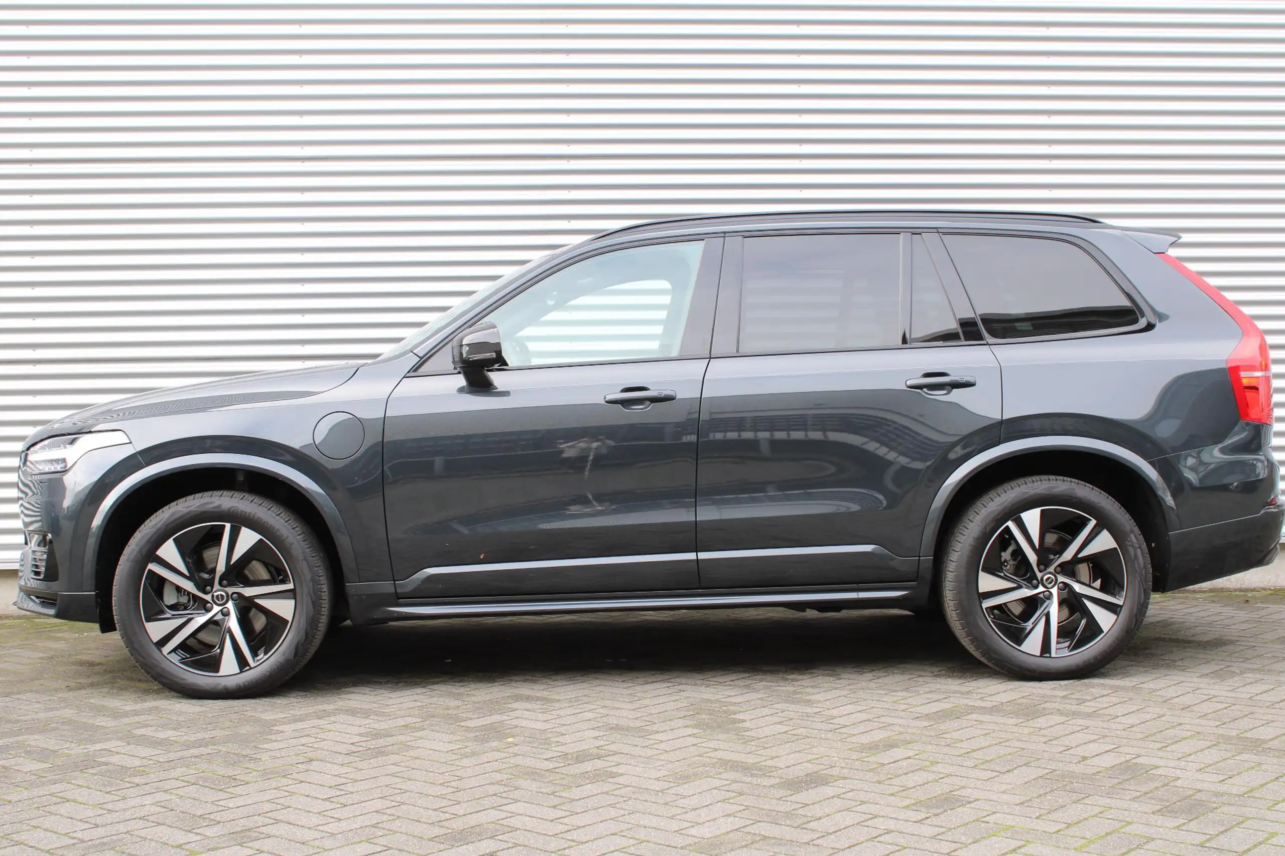 Volvo - XC90