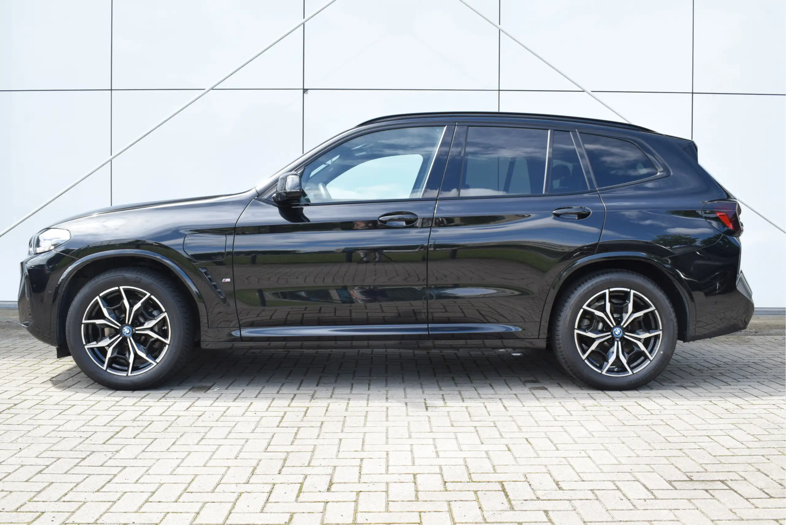 BMW - X3