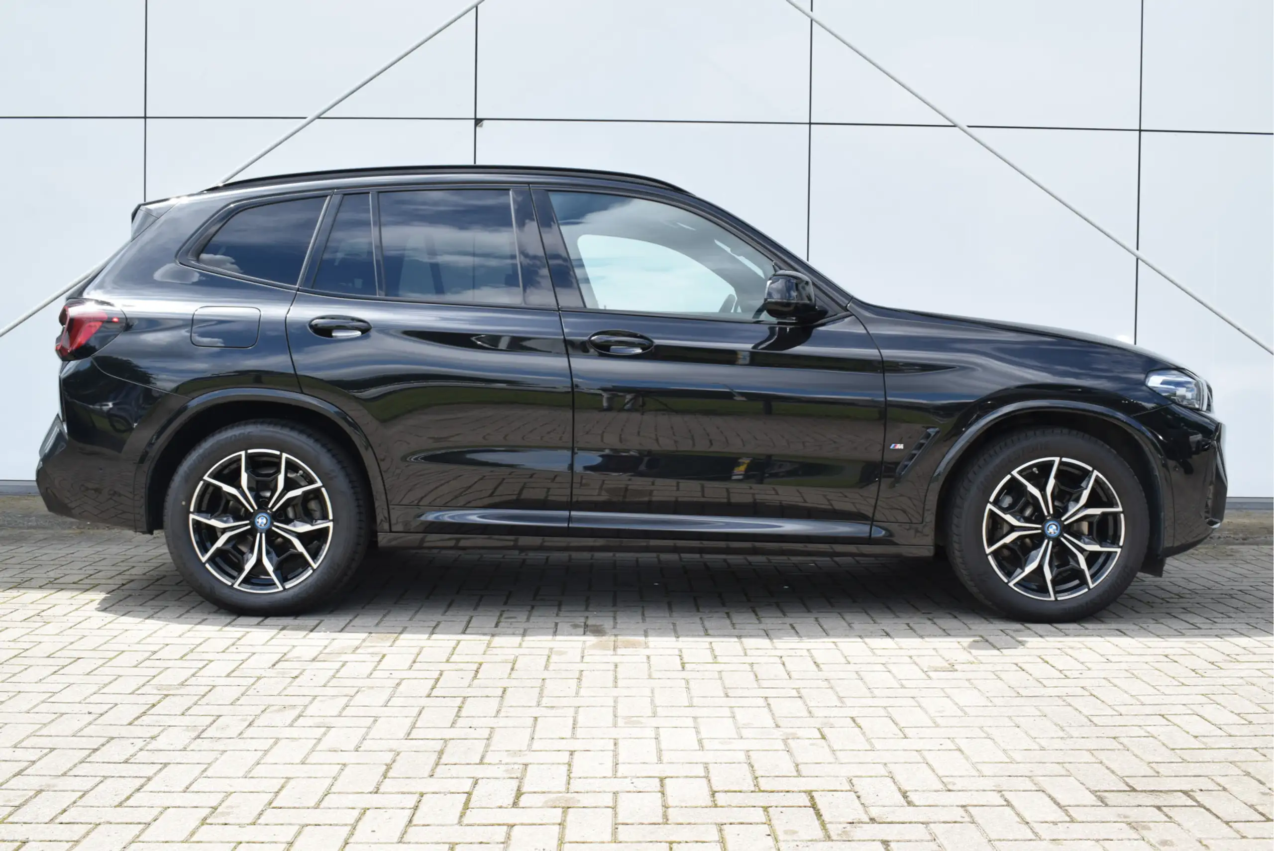 BMW - X3