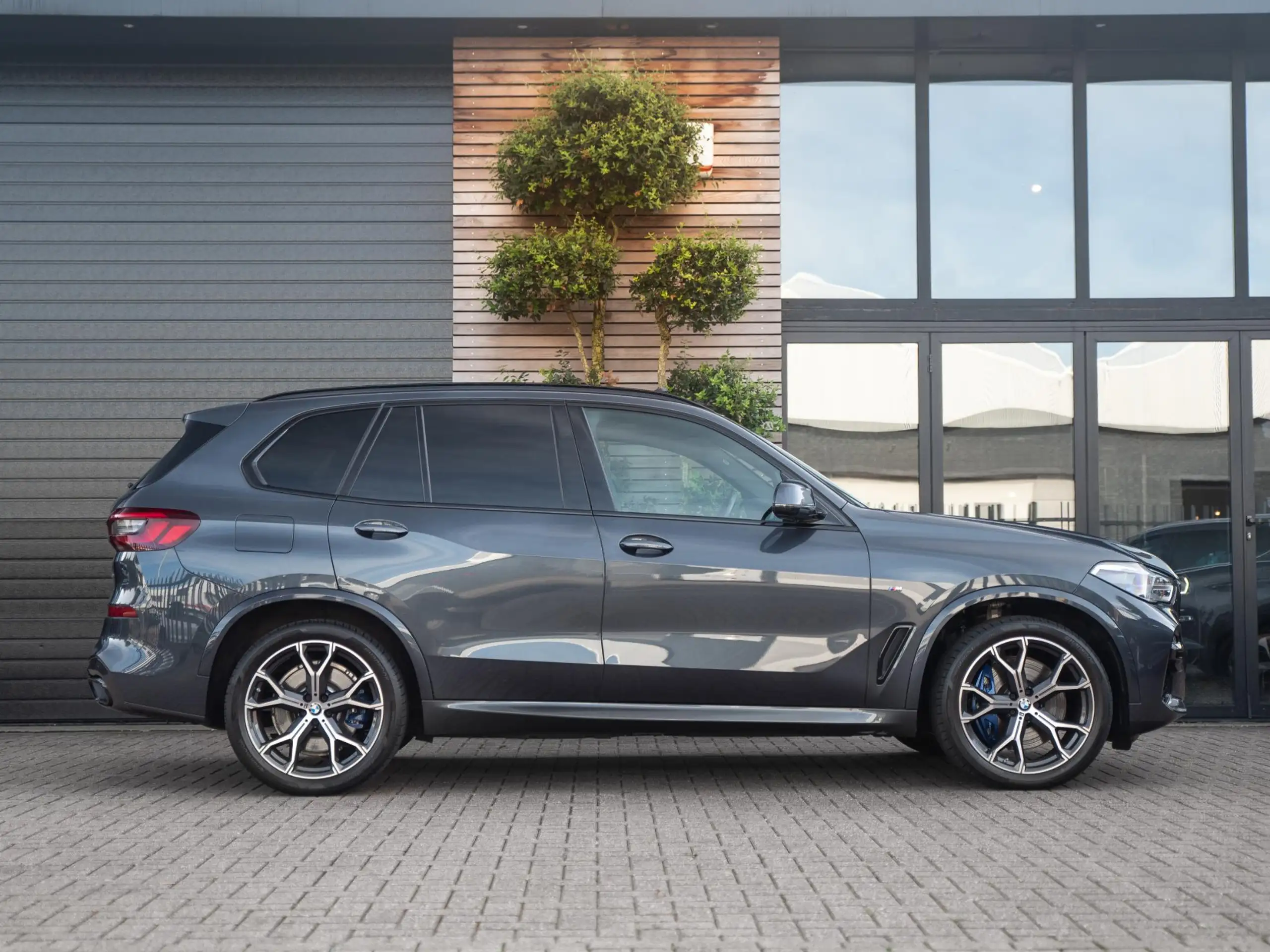 BMW - X5