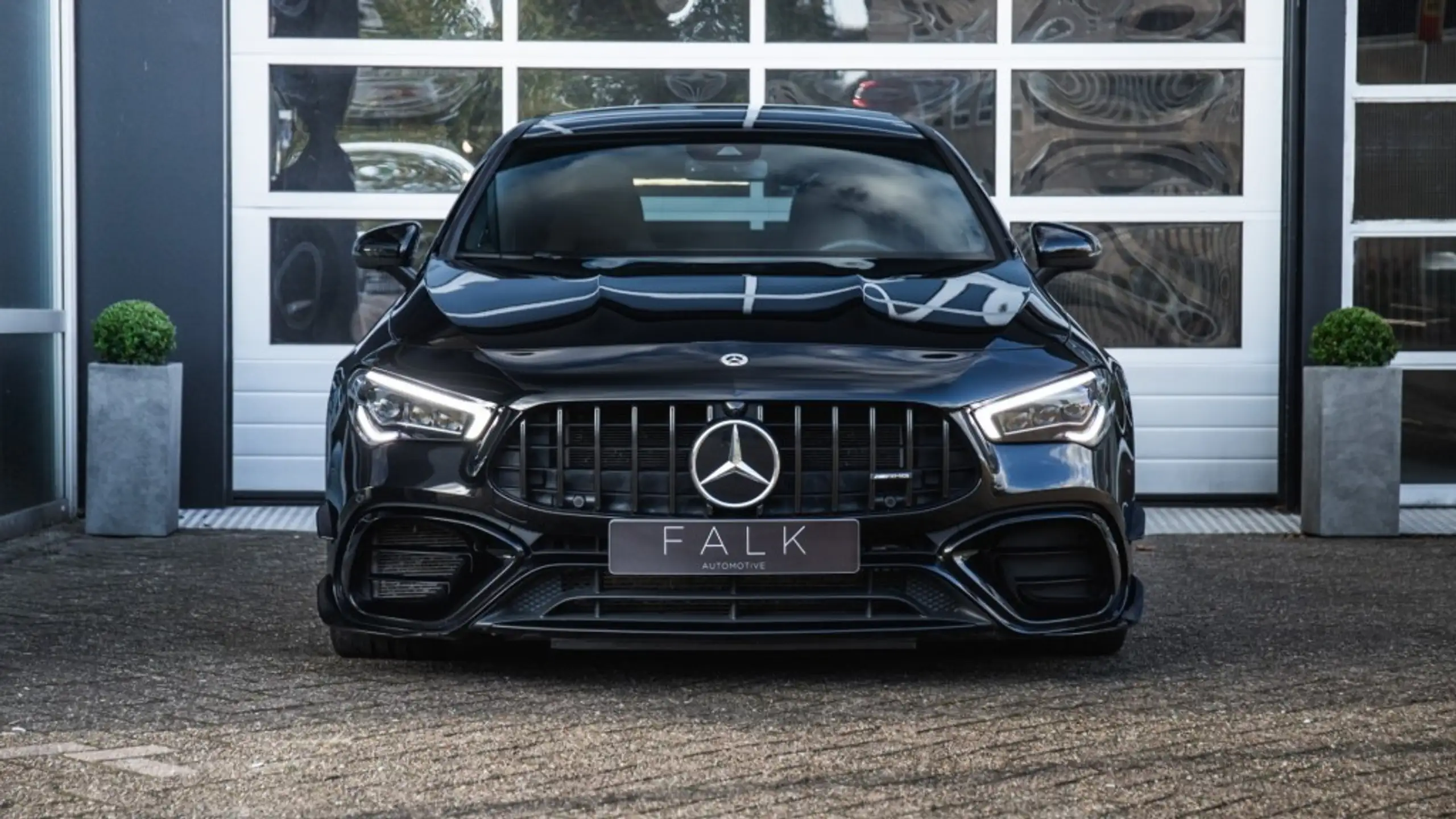 Mercedes-Benz - CLA 45 AMG