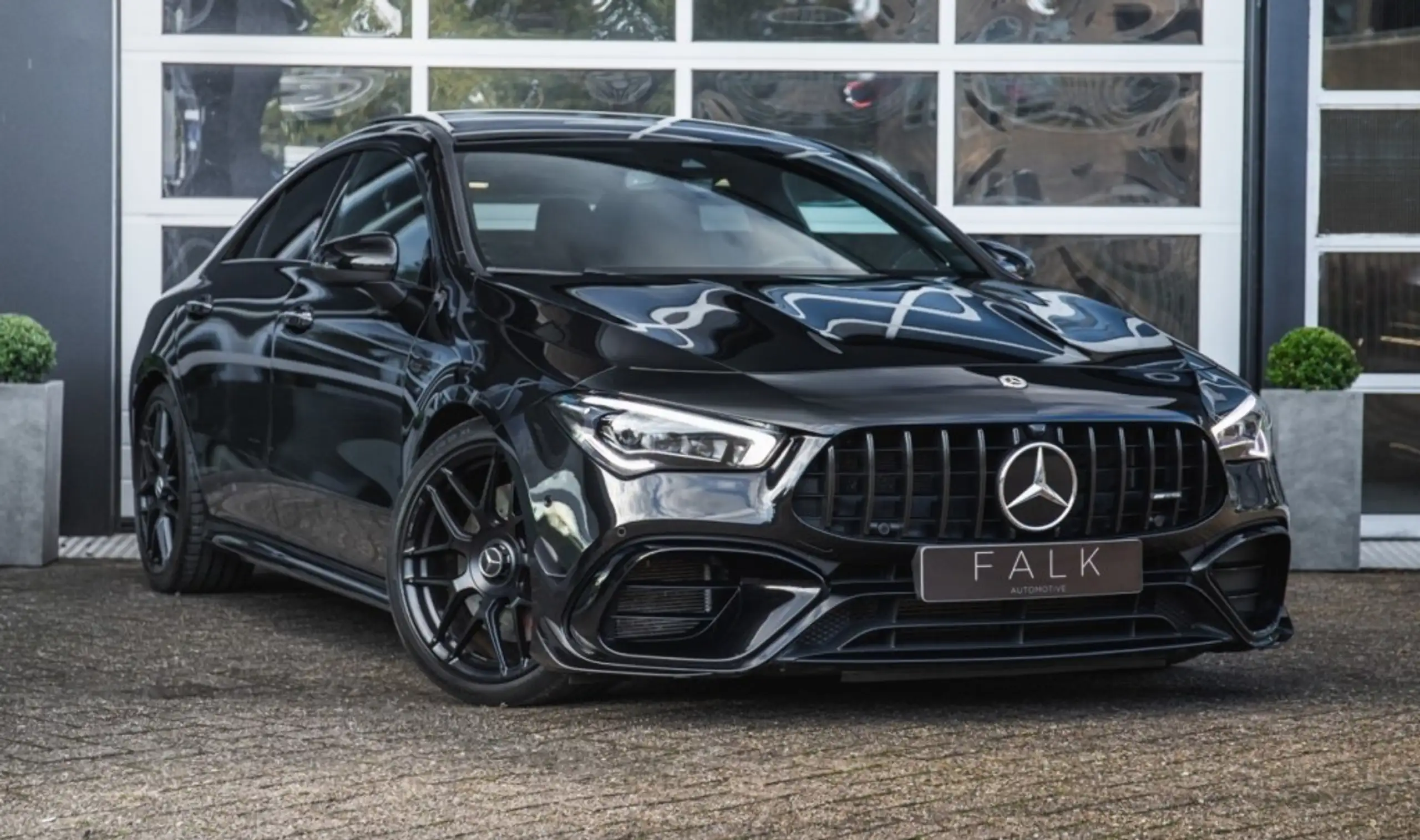 Mercedes-Benz - CLA 45 AMG