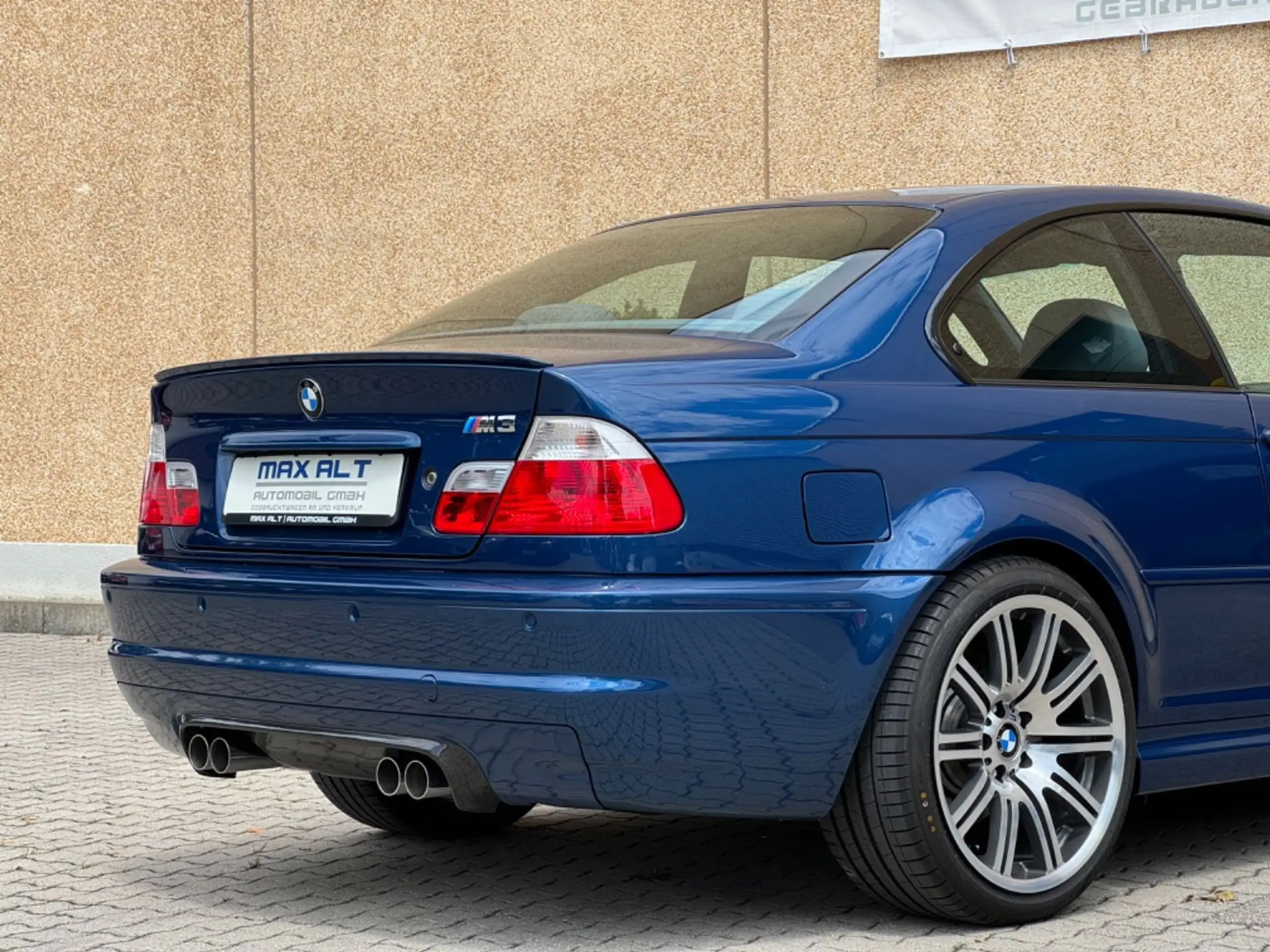 BMW - M3