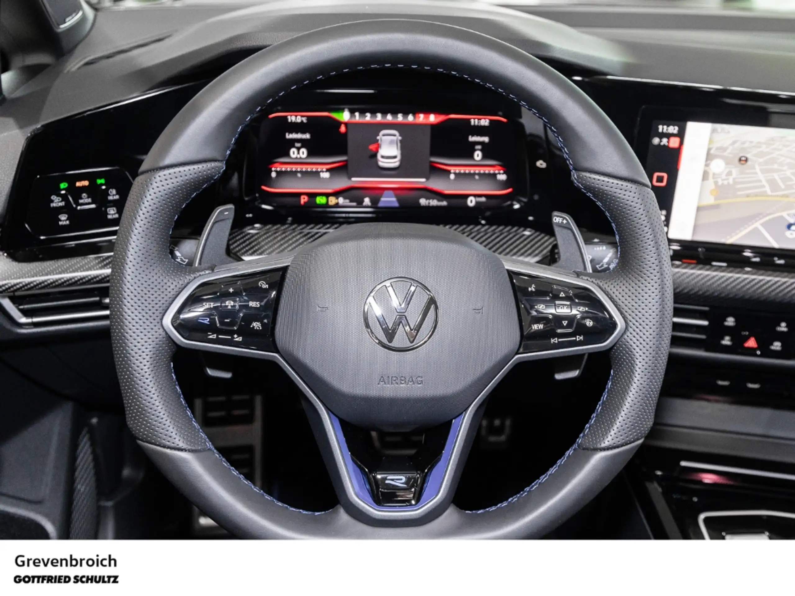 Volkswagen - Golf R