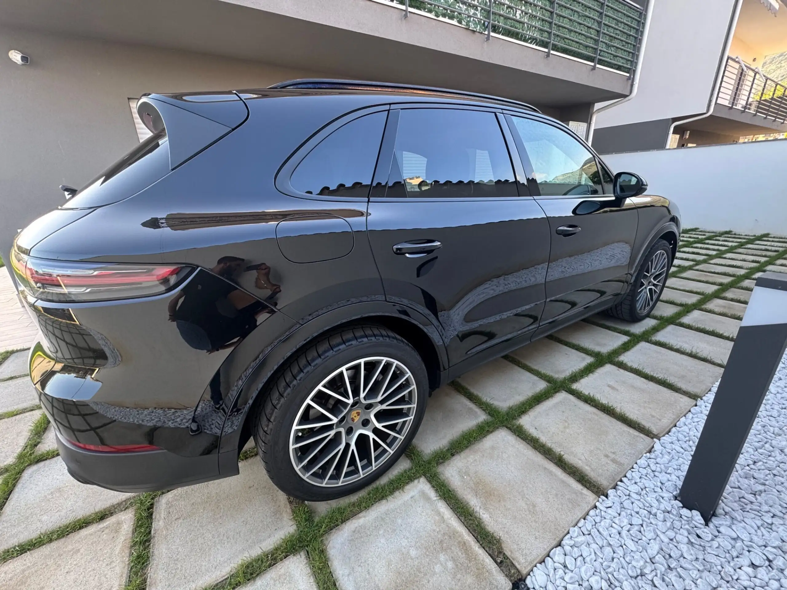 Porsche - Cayenne