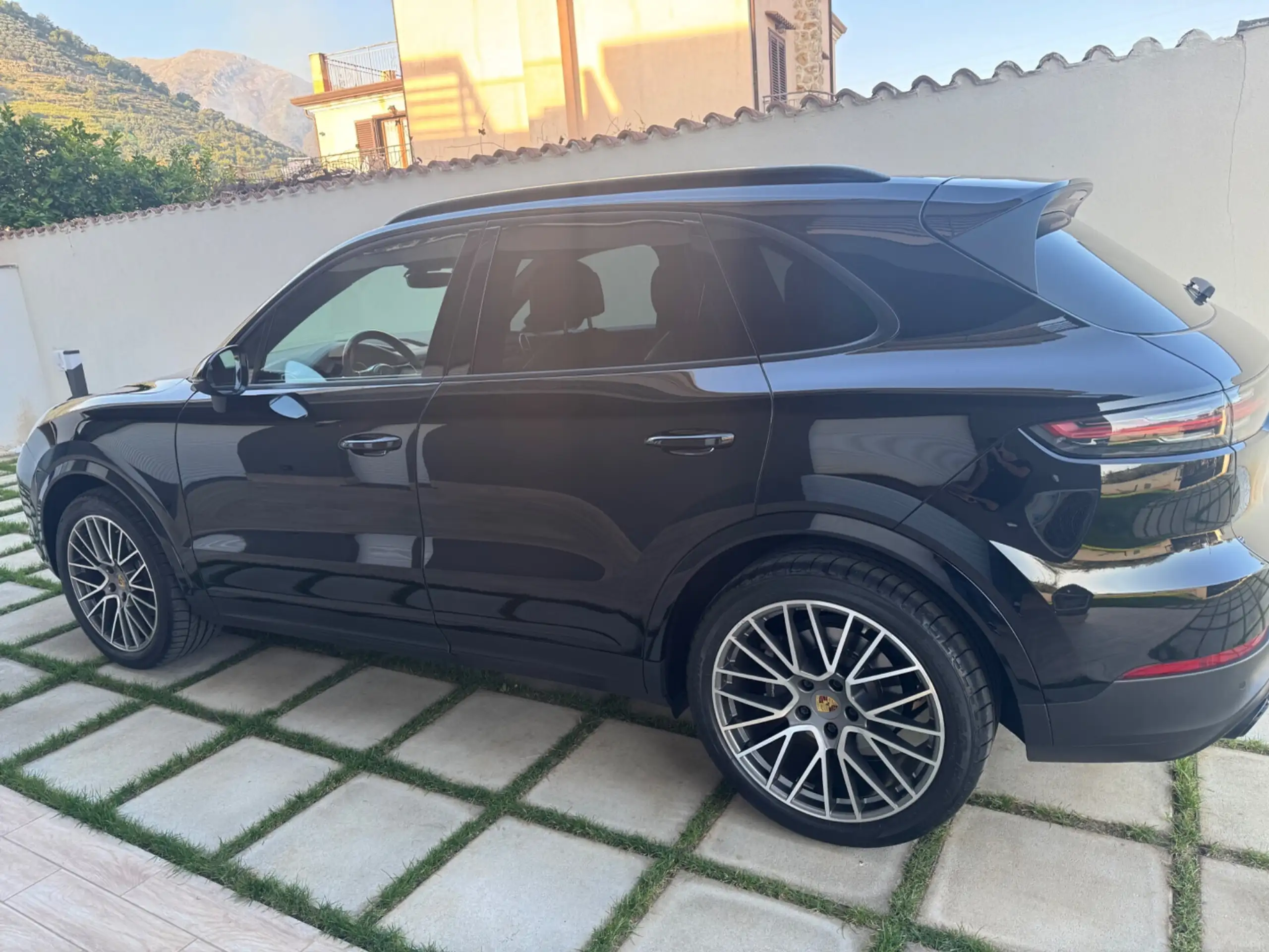 Porsche - Cayenne