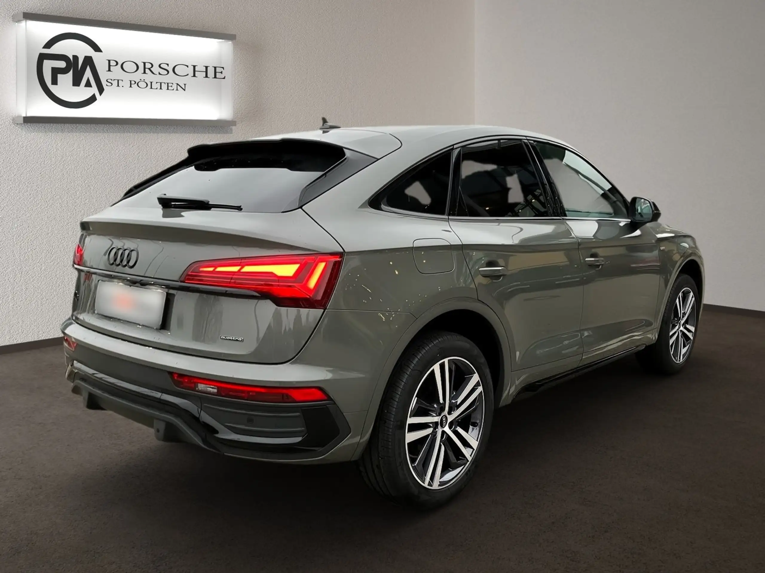 Audi - Q5