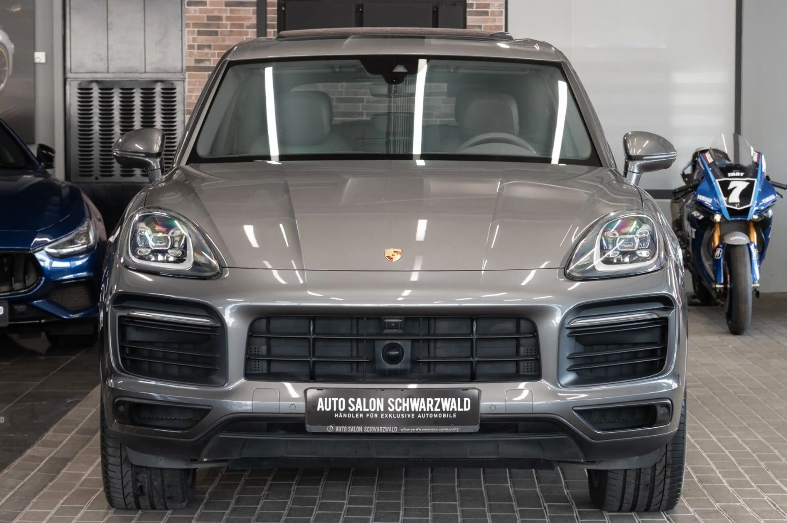 Porsche - Cayenne