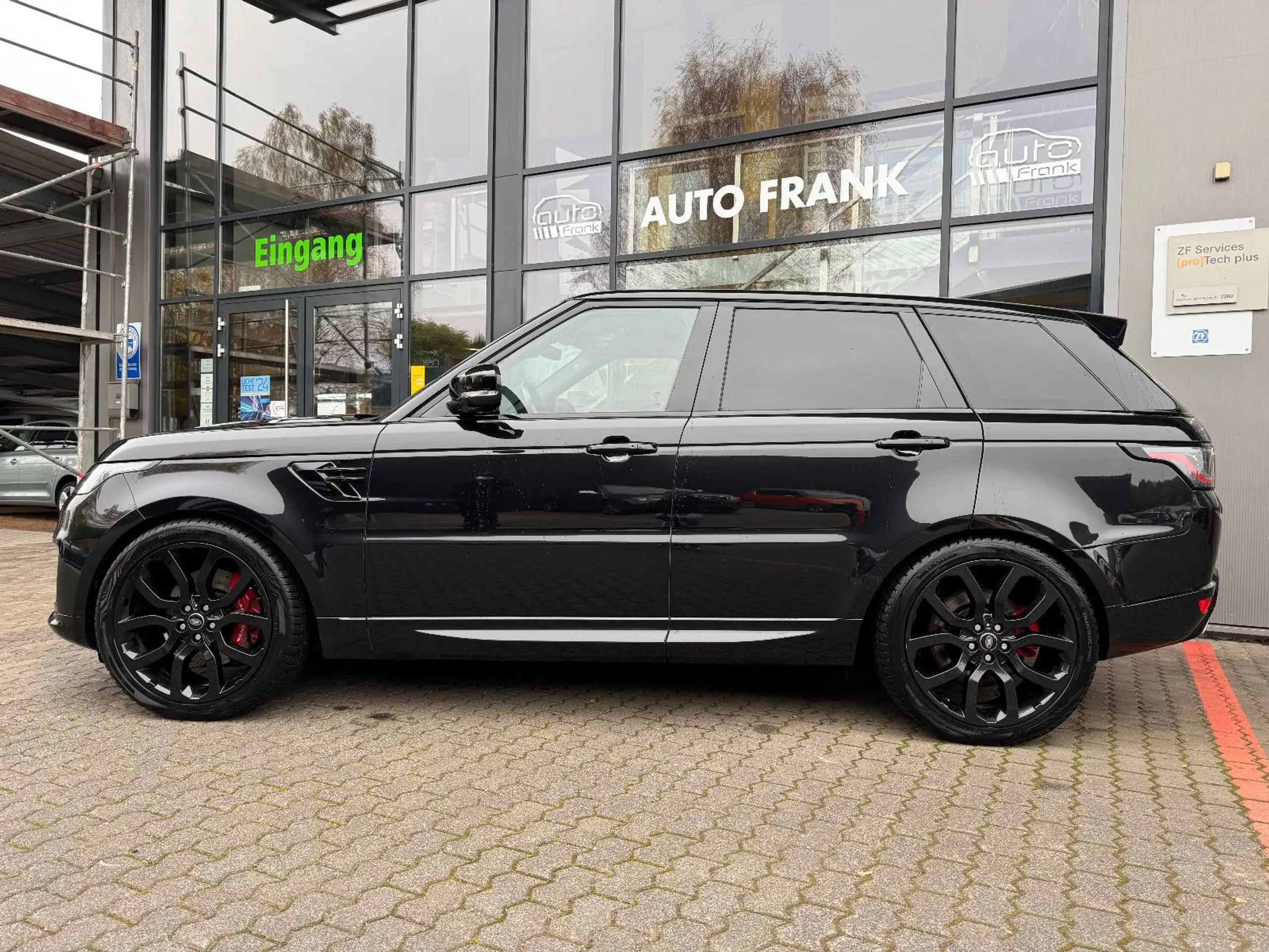 Land Rover - Range Rover Sport