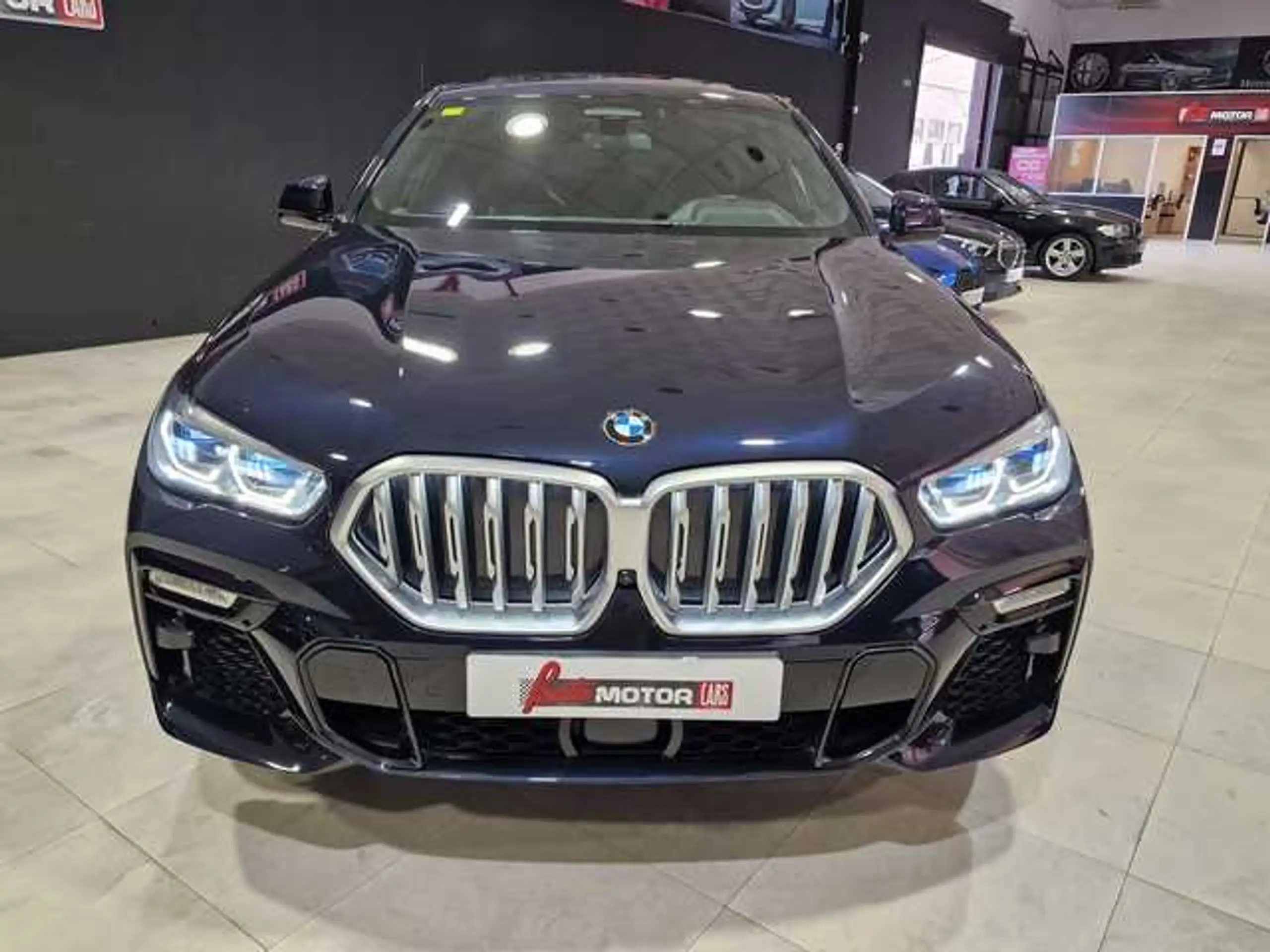 BMW - X6