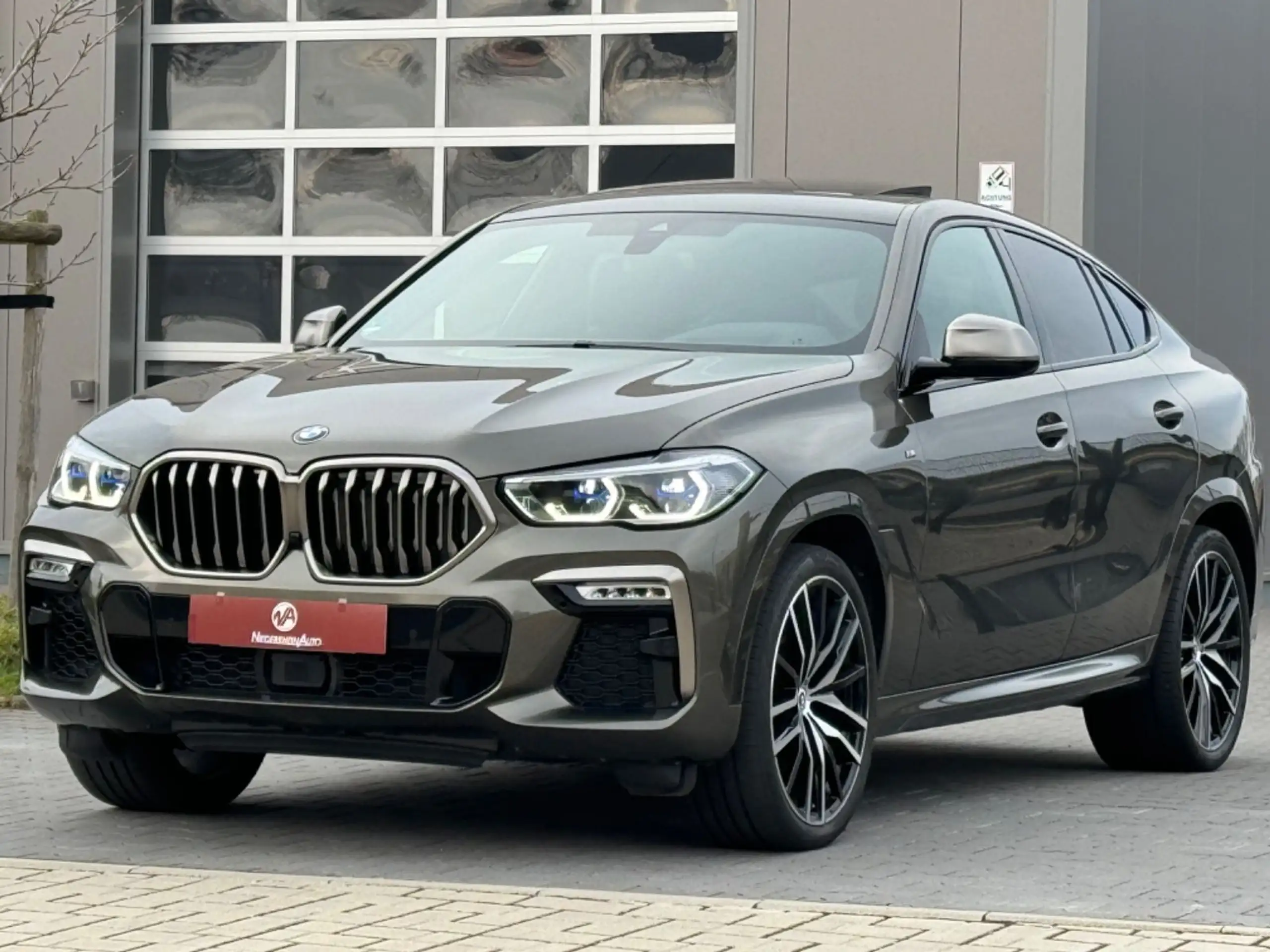 BMW - X6 M