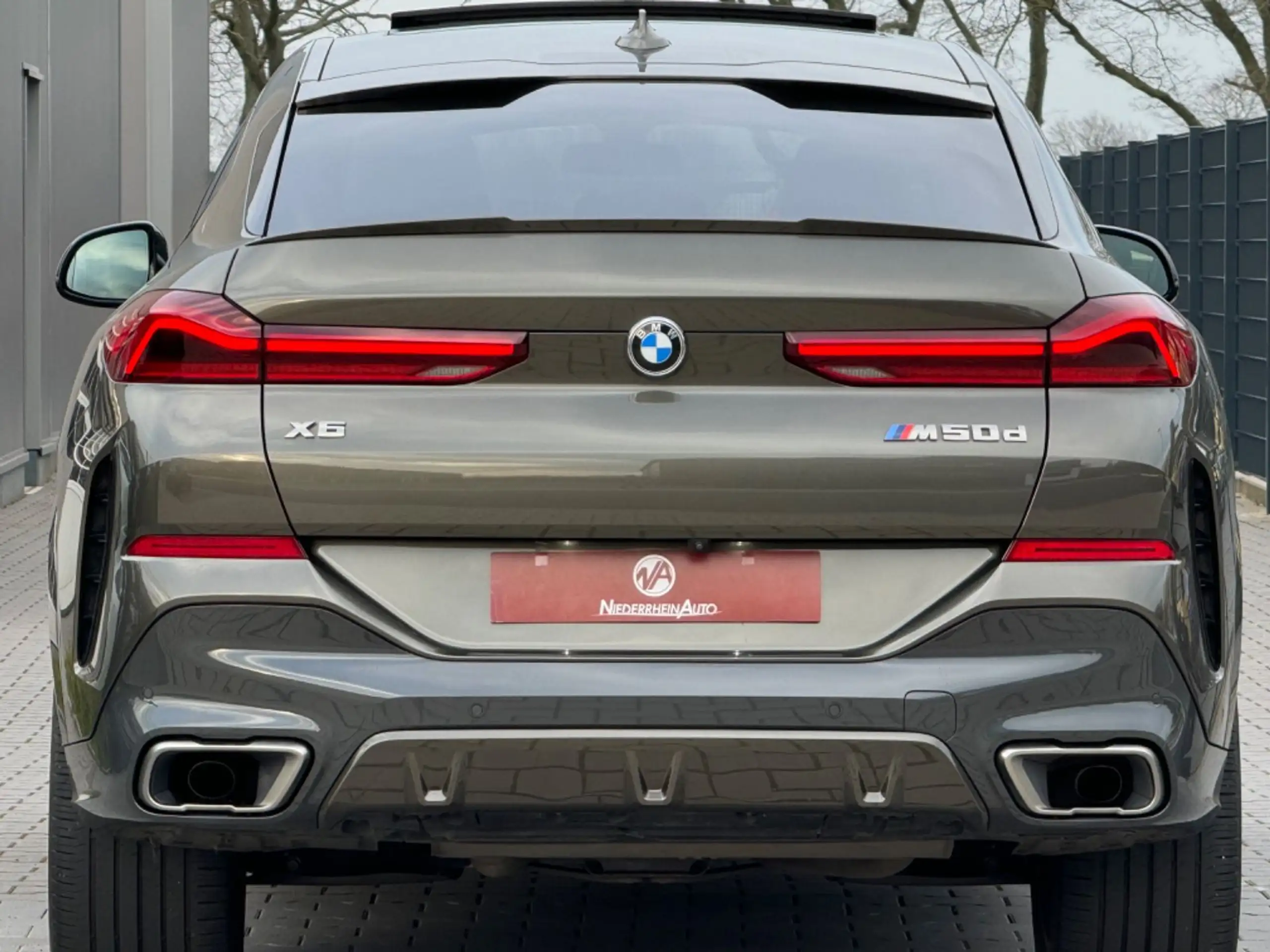 BMW - X6 M