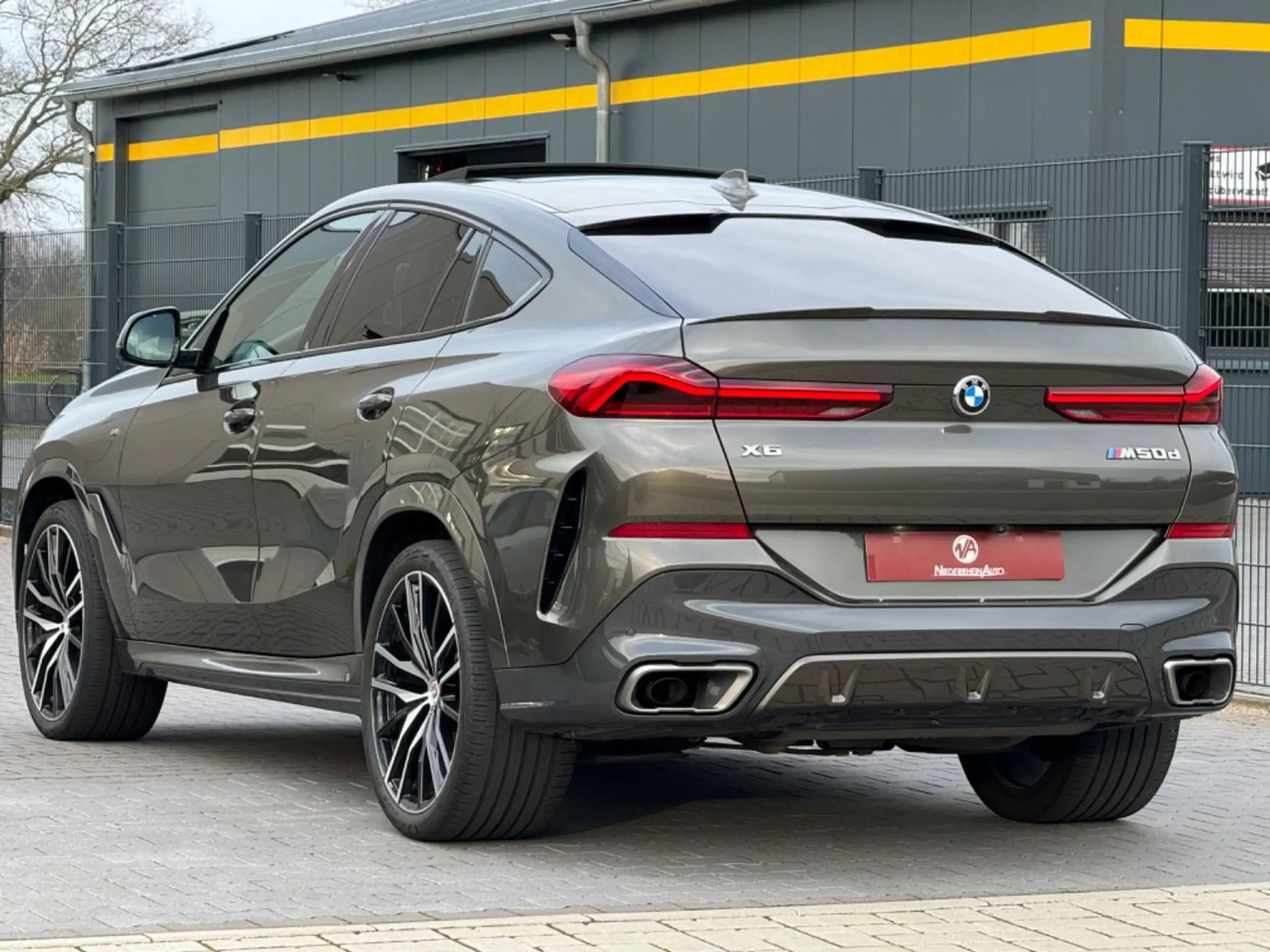 BMW - X6 M